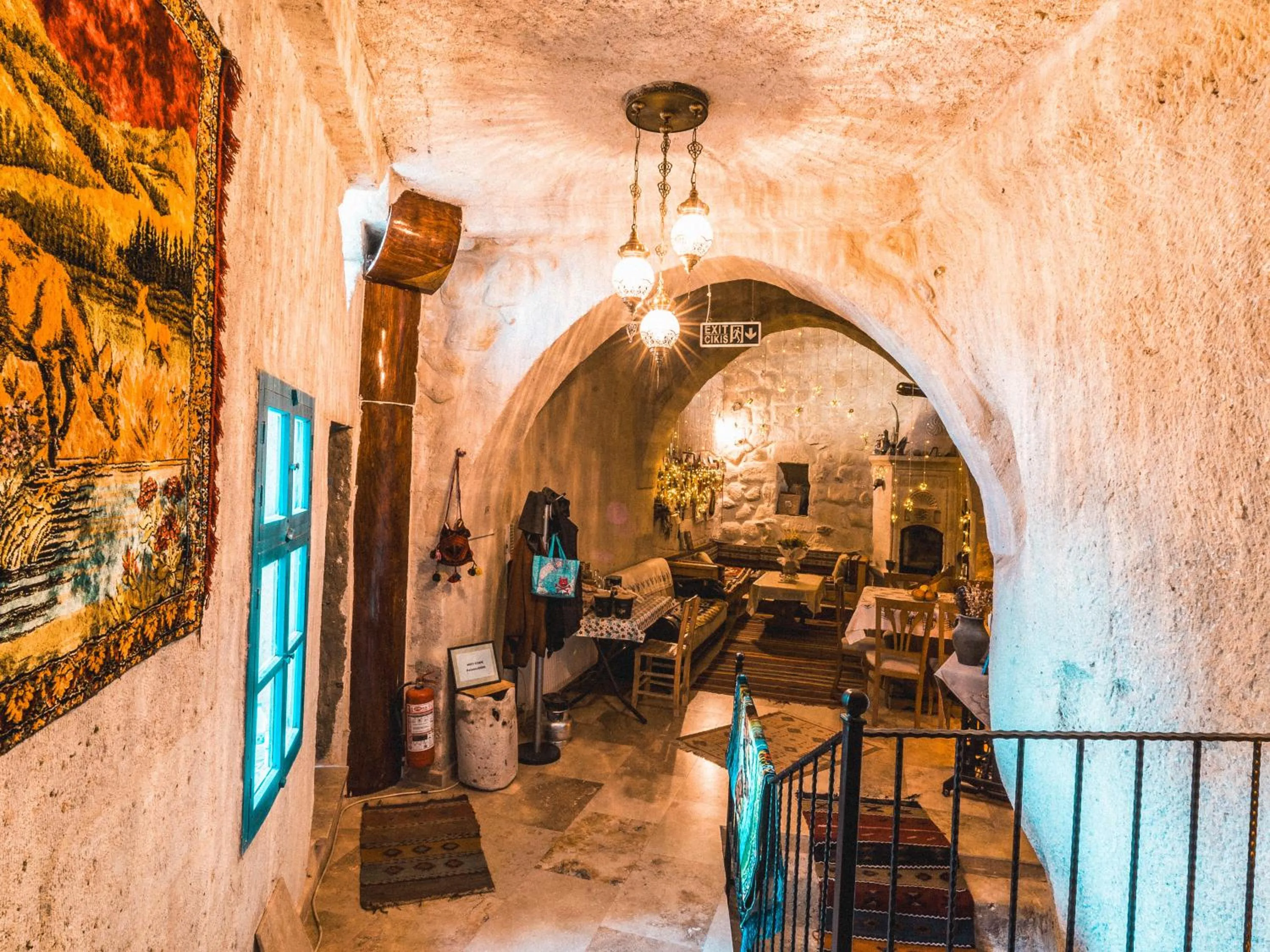 Living room in Atilla's Cave Hotel