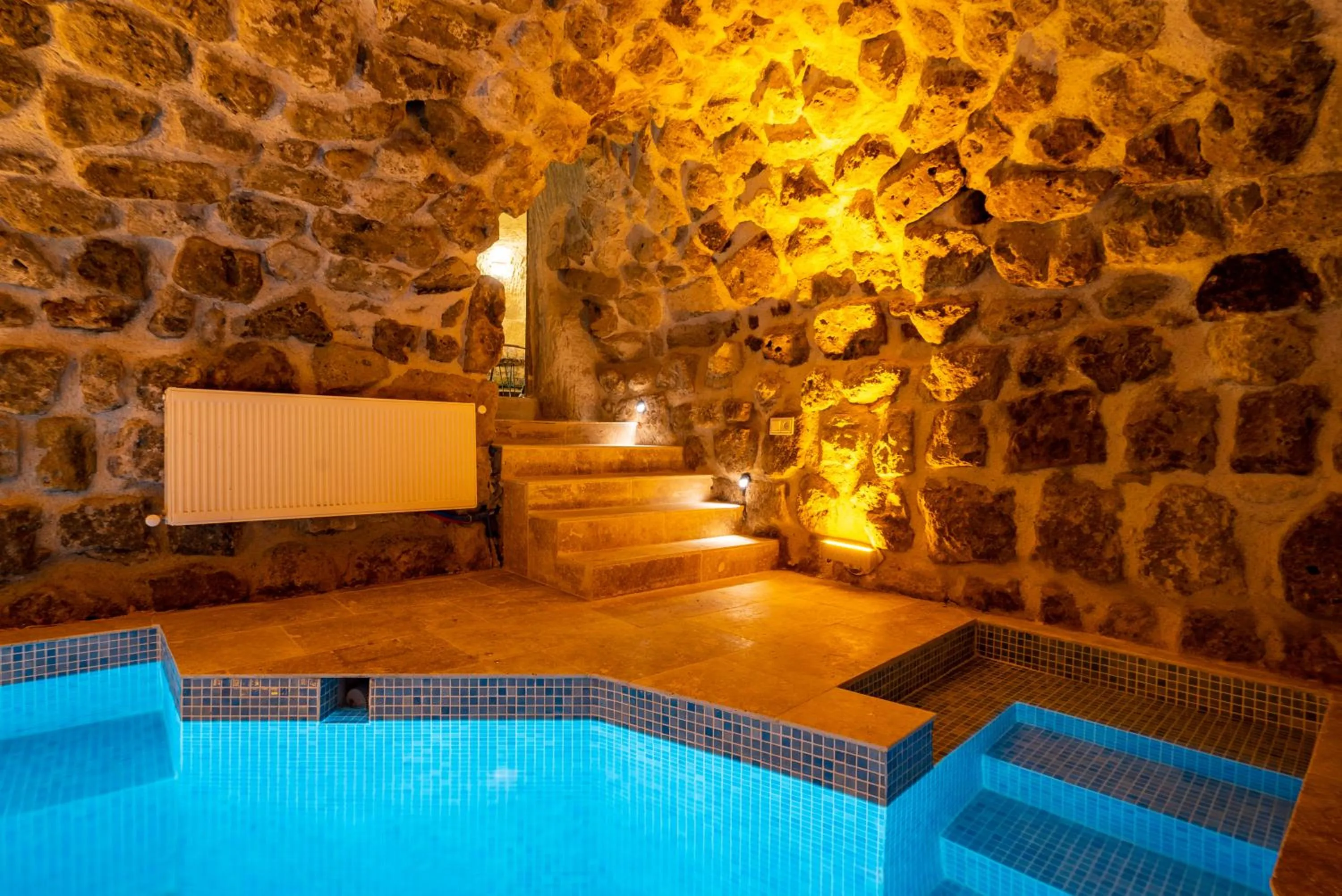 Swimming pool in Atilla's Cave Hotel