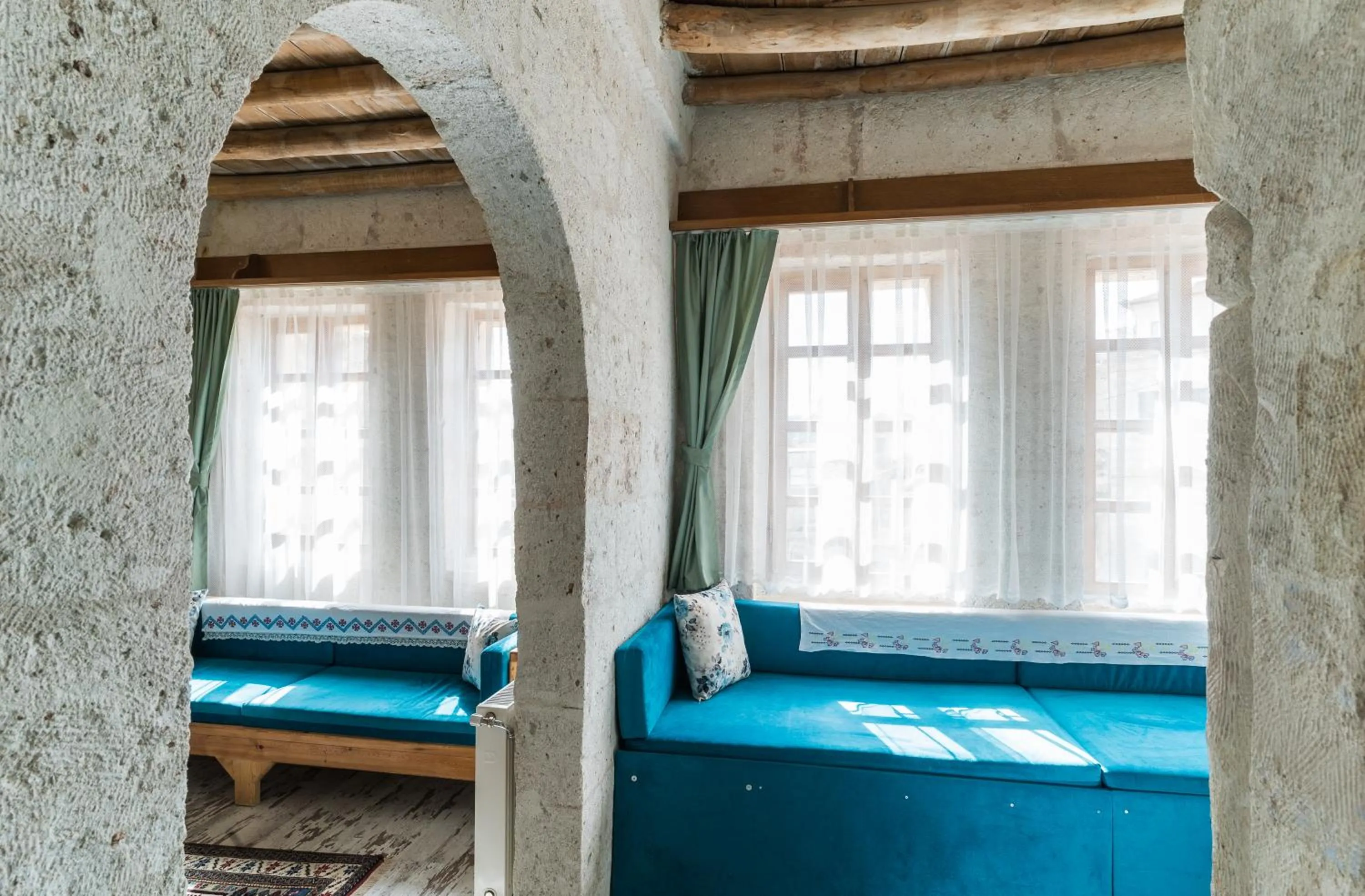 Living room, Bed in Atilla's Cave Hotel