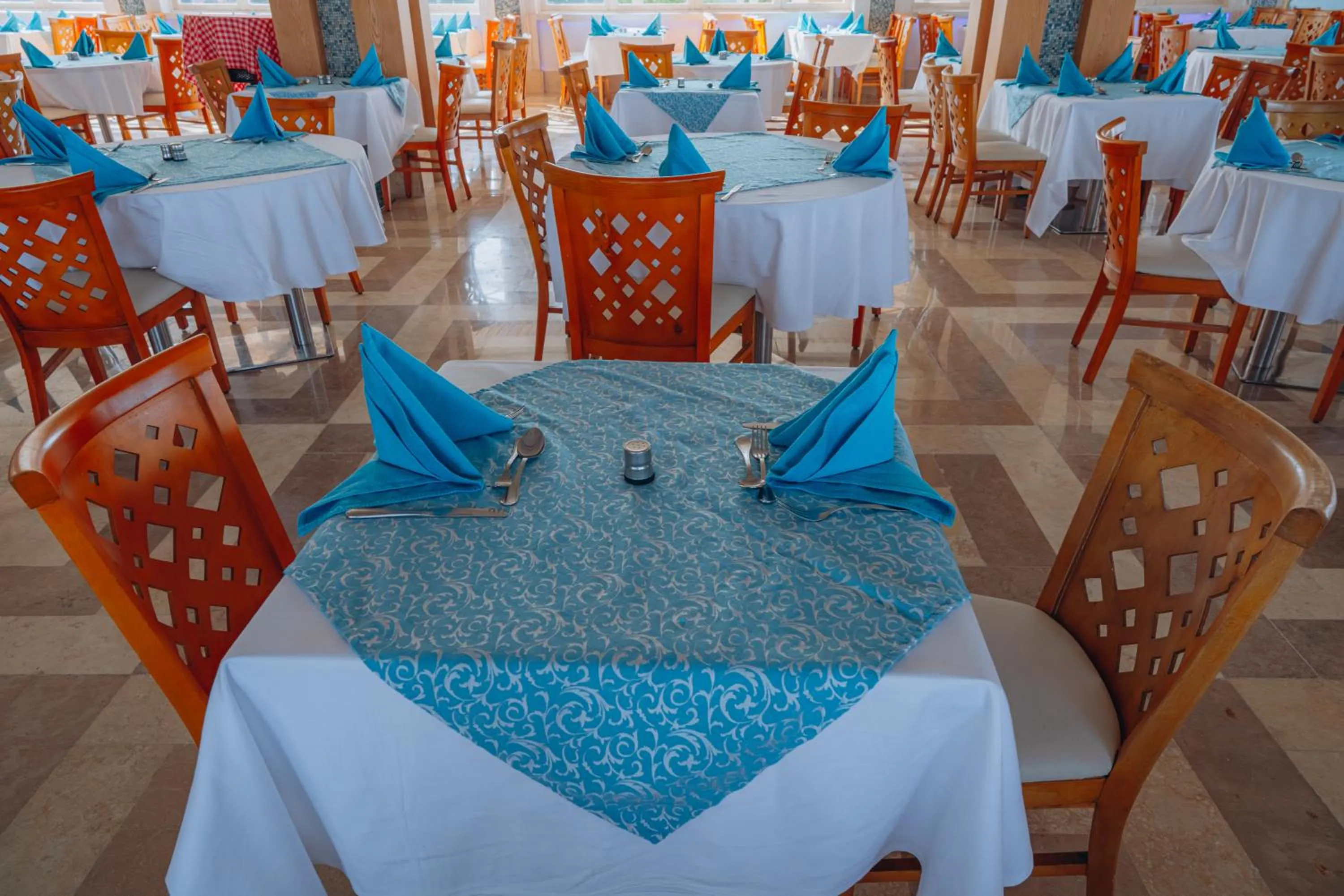 Restaurant/places to eat in Gravity Hotel & Aqua Park Sahl Hasheesh Families and Couples Only
