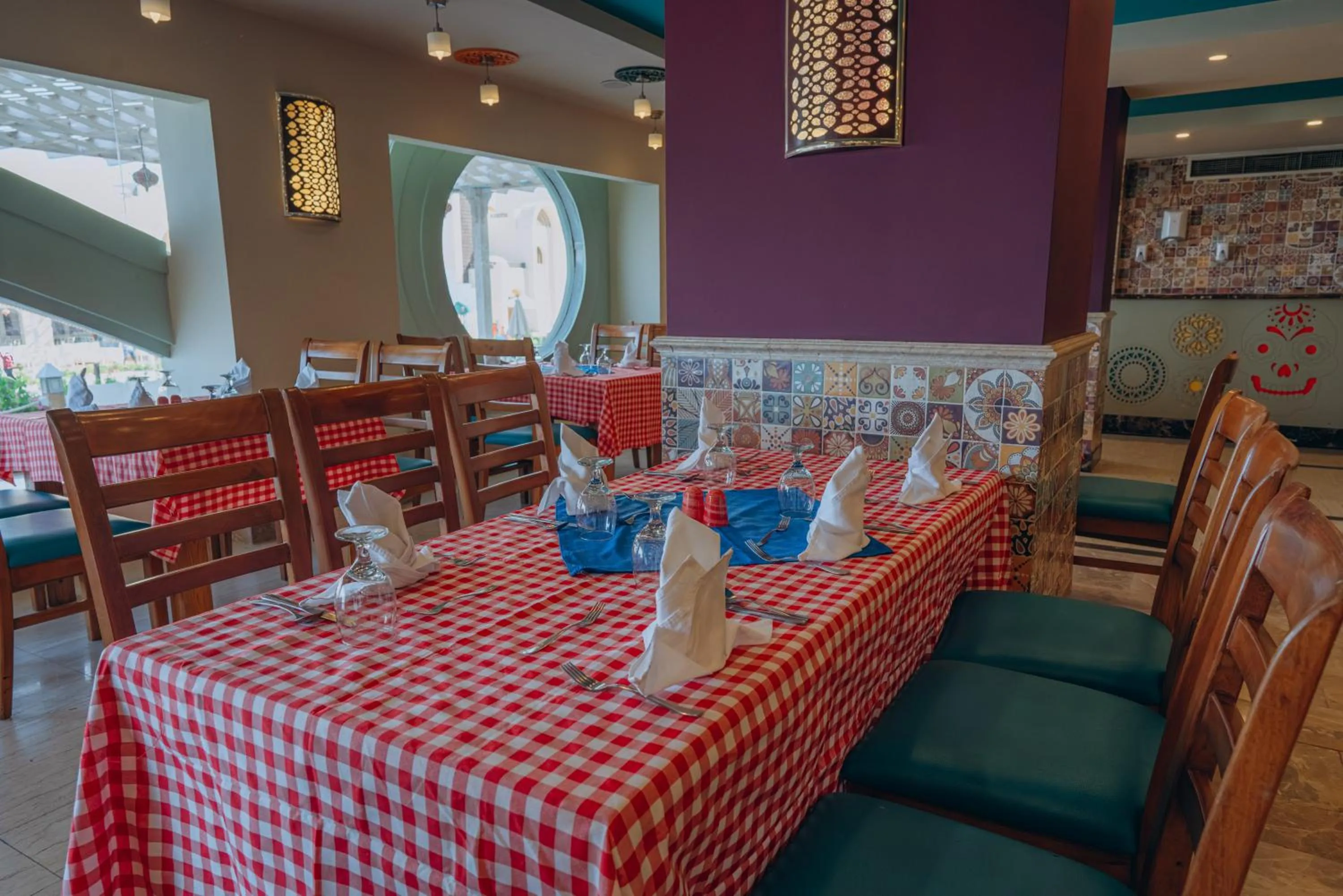 Restaurant/places to eat in Gravity Hotel & Aqua Park Sahl Hasheesh Families and Couples Only