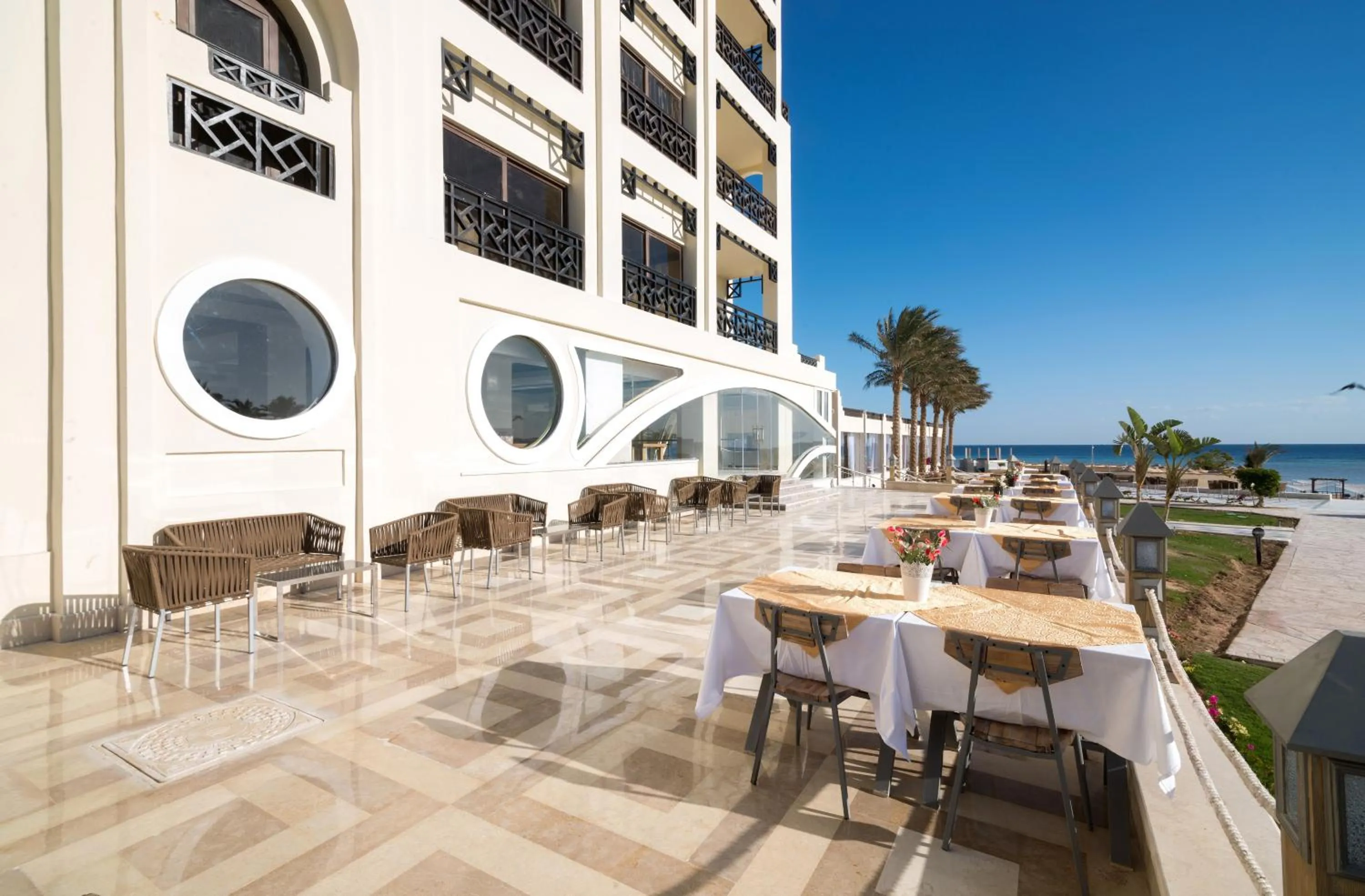 Restaurant/places to eat in Gravity Hotel & Aqua Park Sahl Hasheesh Families and Couples Only