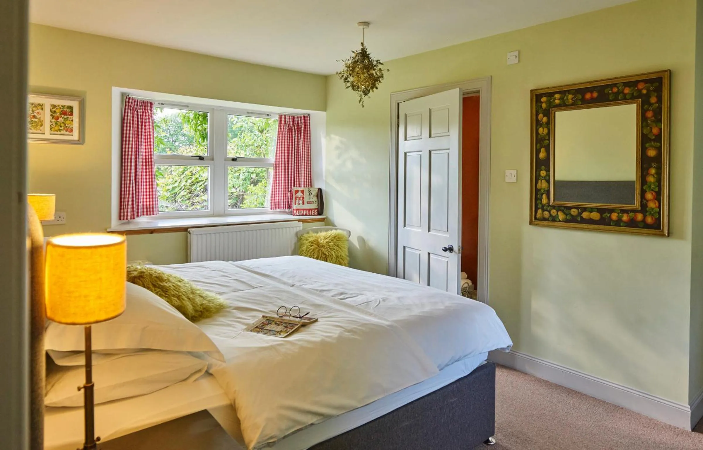 Bed in Lochend Chalets