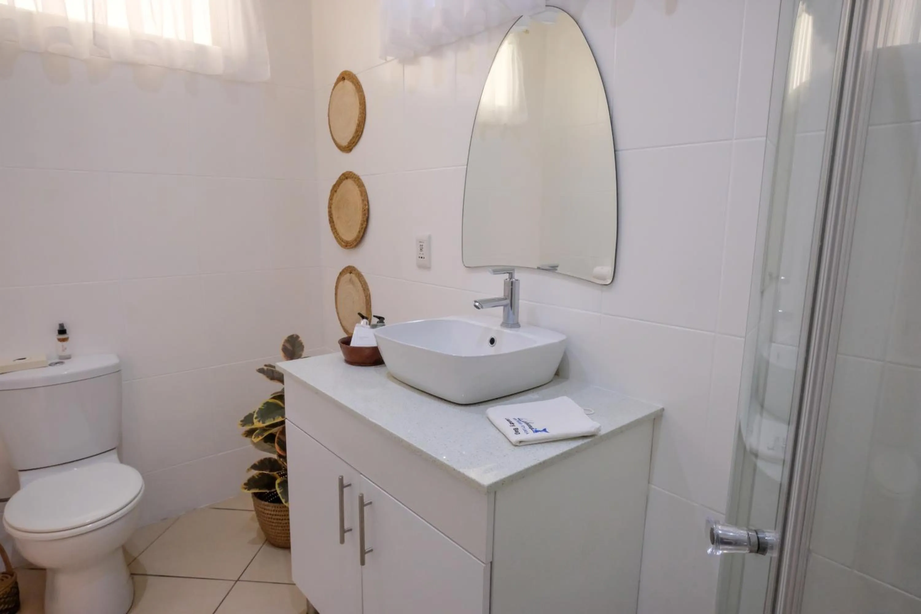 Shower in Whalesong Guest House