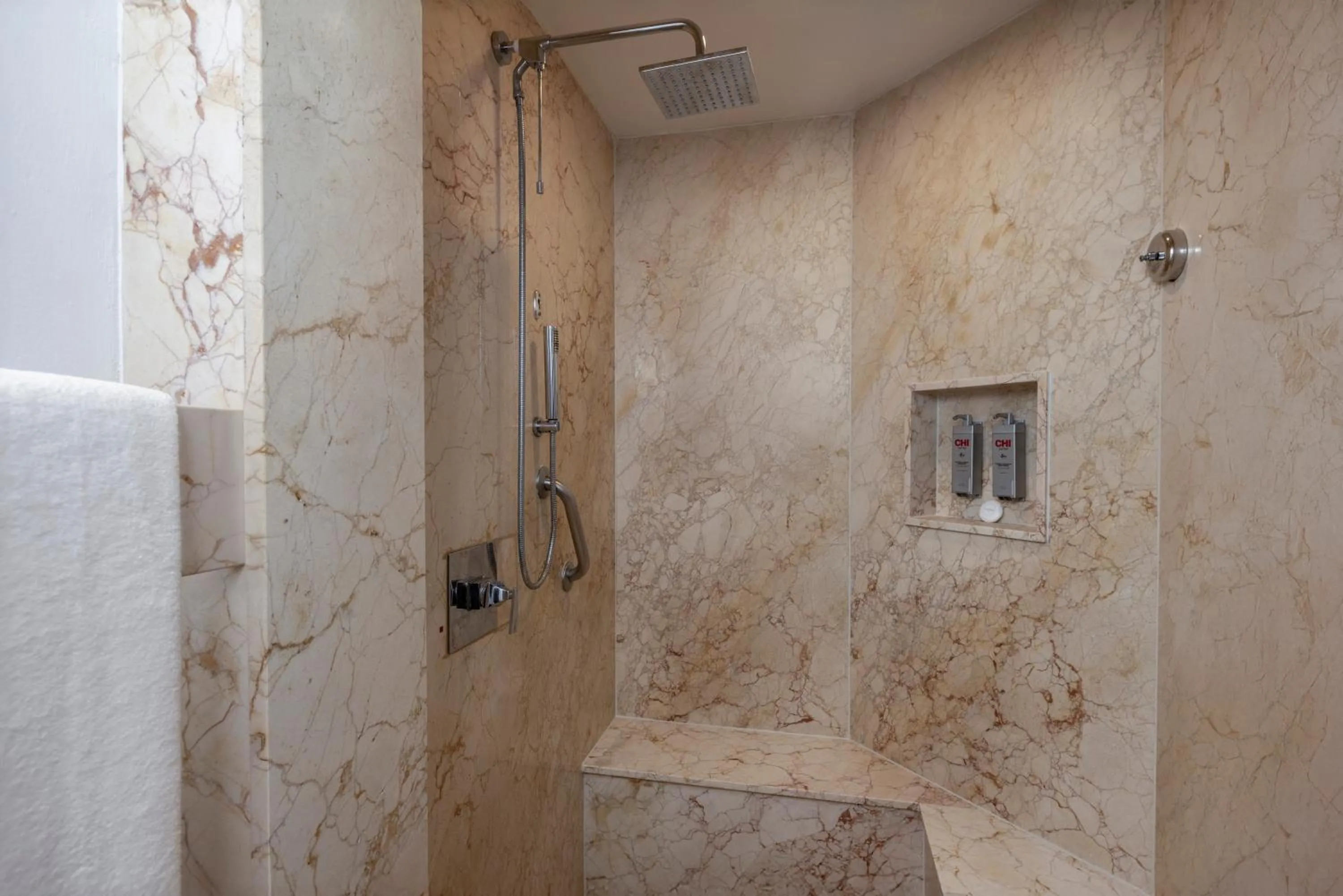 Shower in Moon Palace Nizuc - All Inclusive