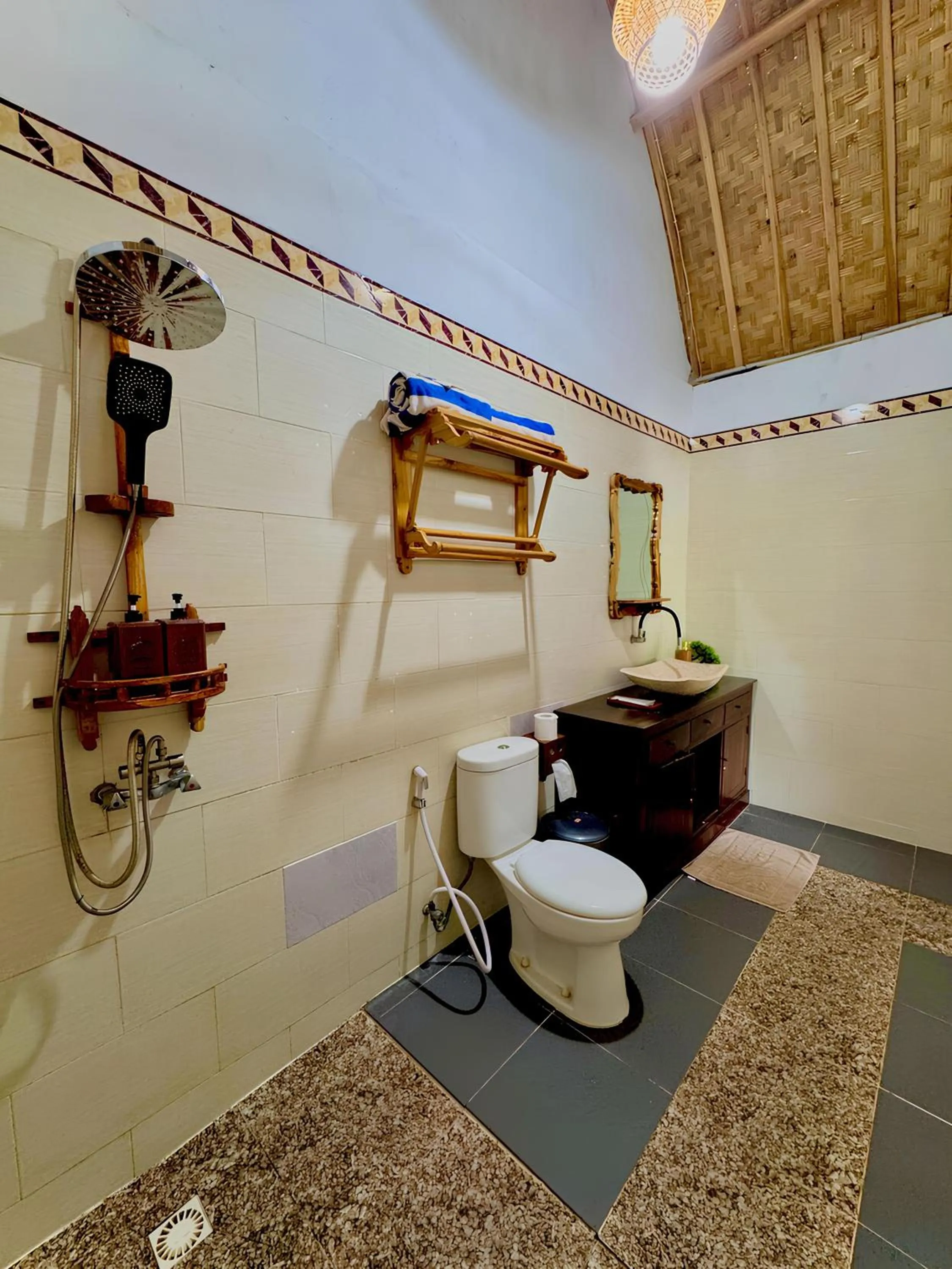 Shower in Meket Bungalows