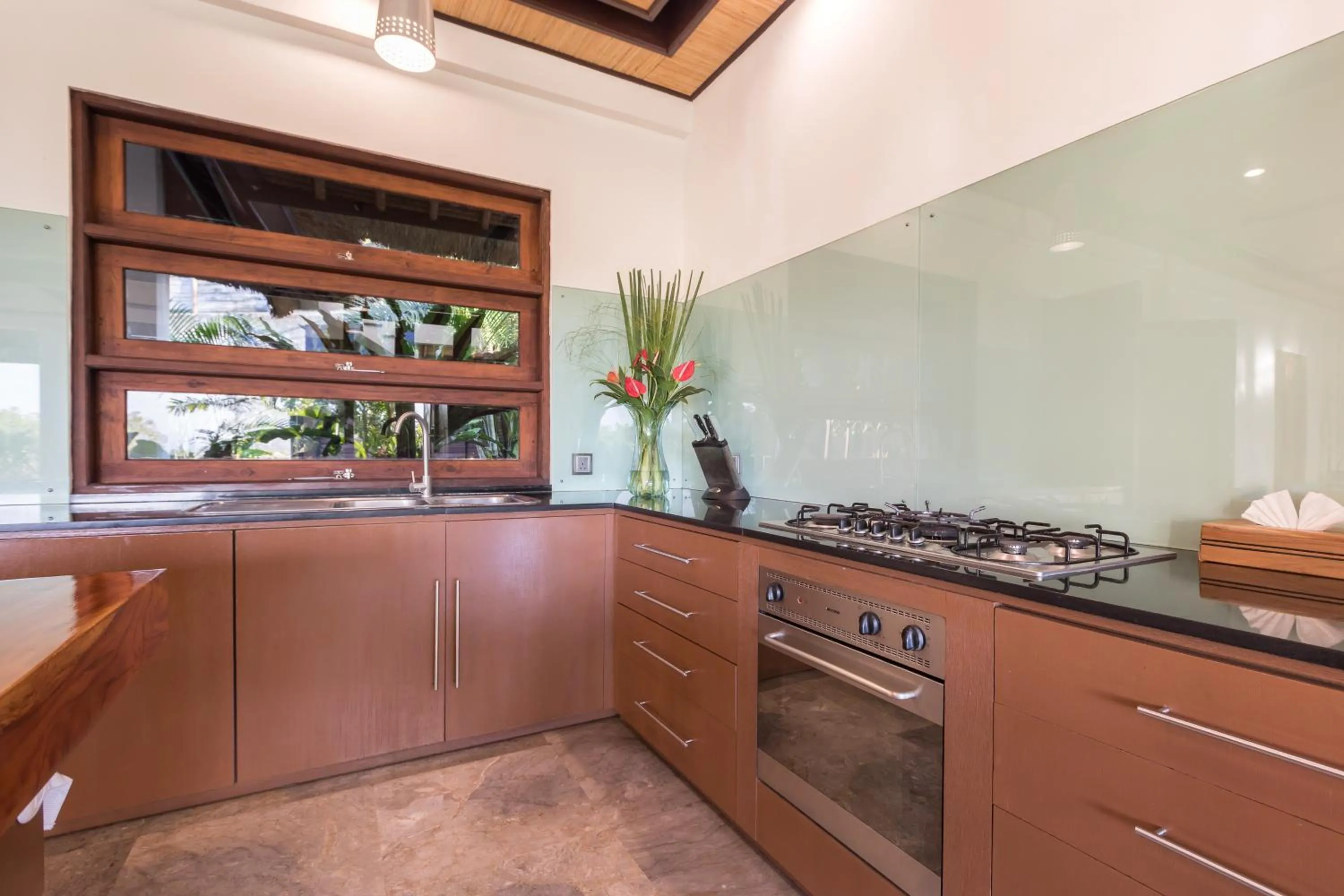 Kitchen or kitchenette in Villa Djani Balangan by Nagisa Bali