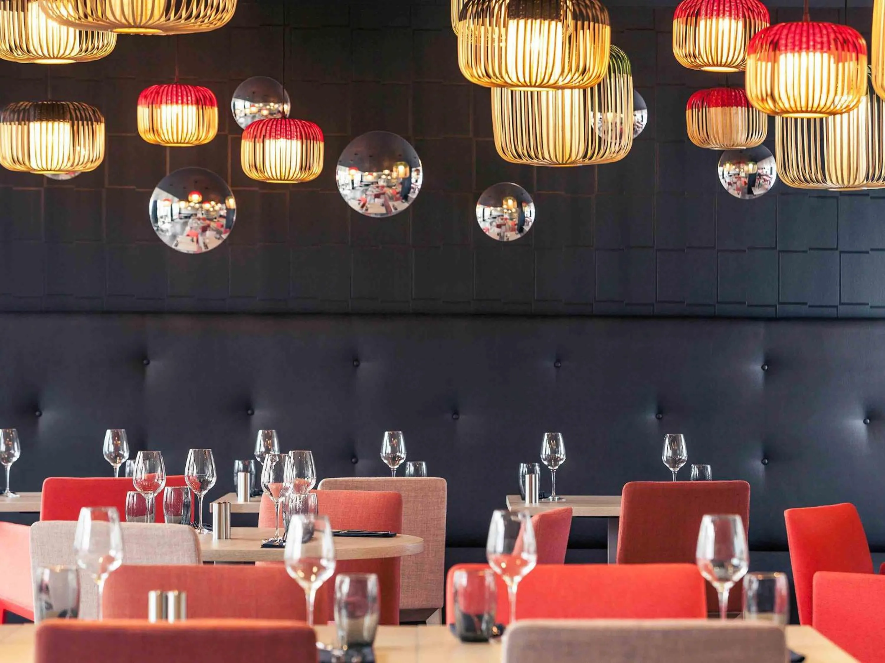 Restaurant/places to eat in Hôtel Mercure Marne-la-Vallée Bussy St Georges