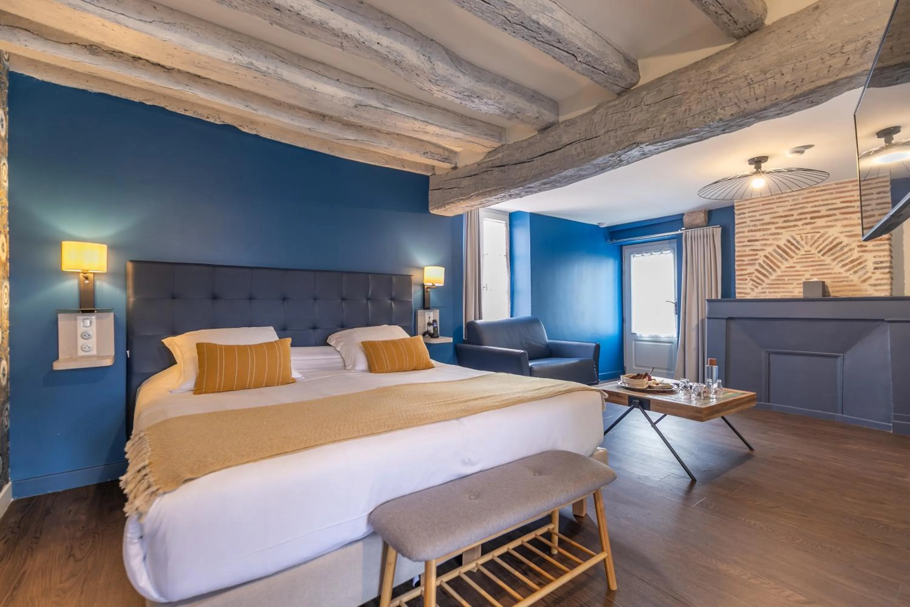 Bed in Auberge de la Caillère