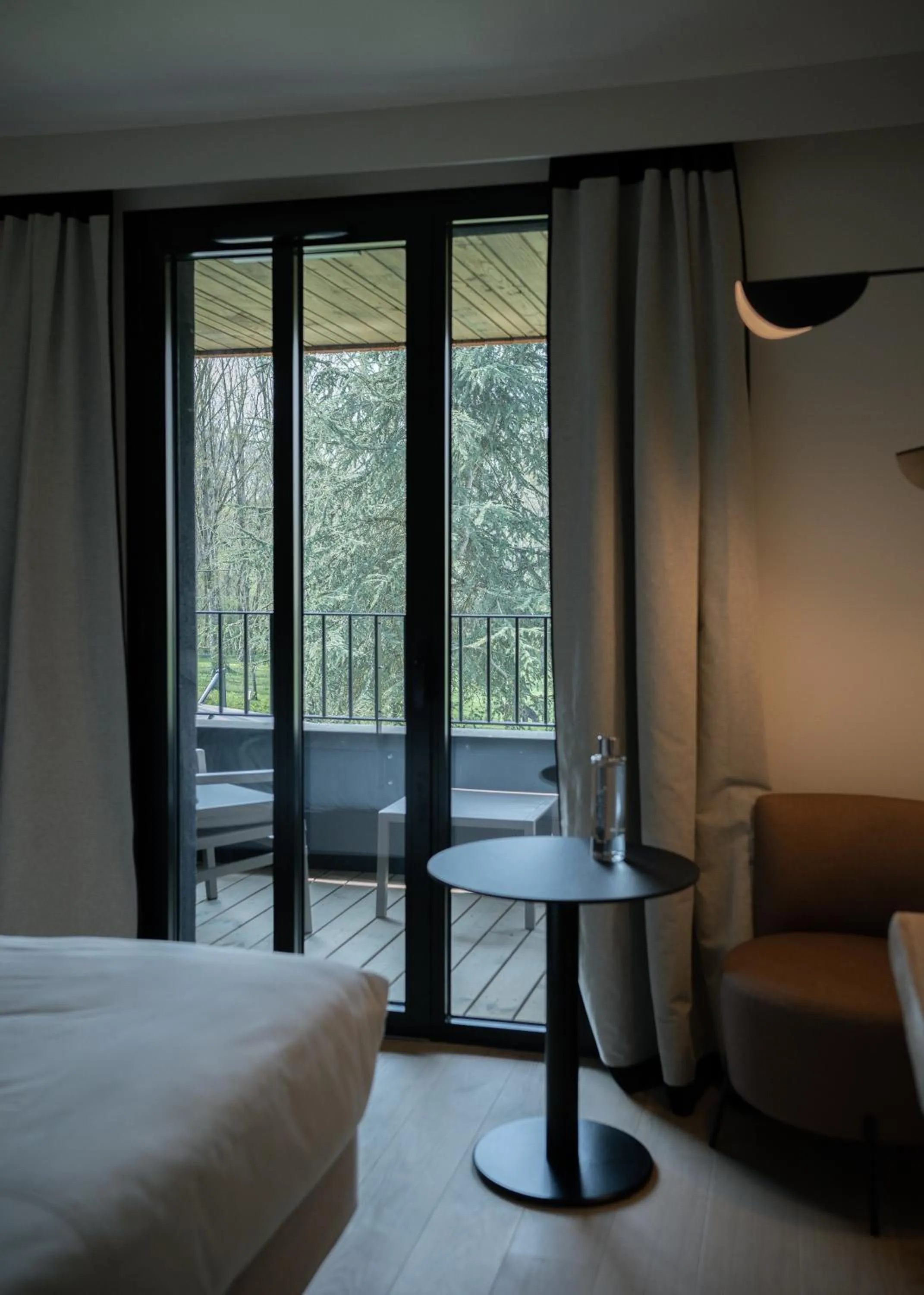 Balcony/Terrace, Bed in Auberge de la Caillère