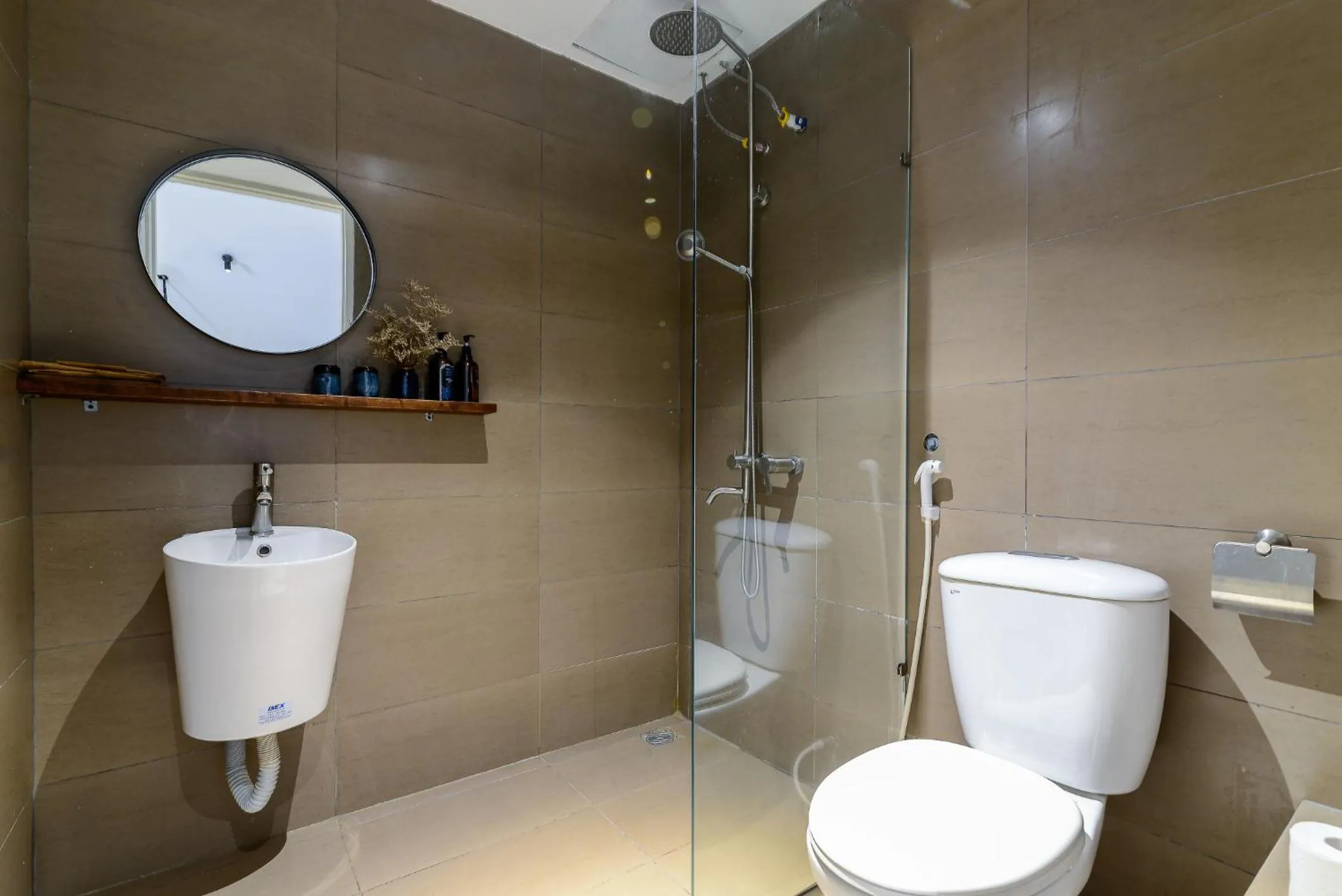 Bathroom in Leaf Signature Hotel - Lá Group