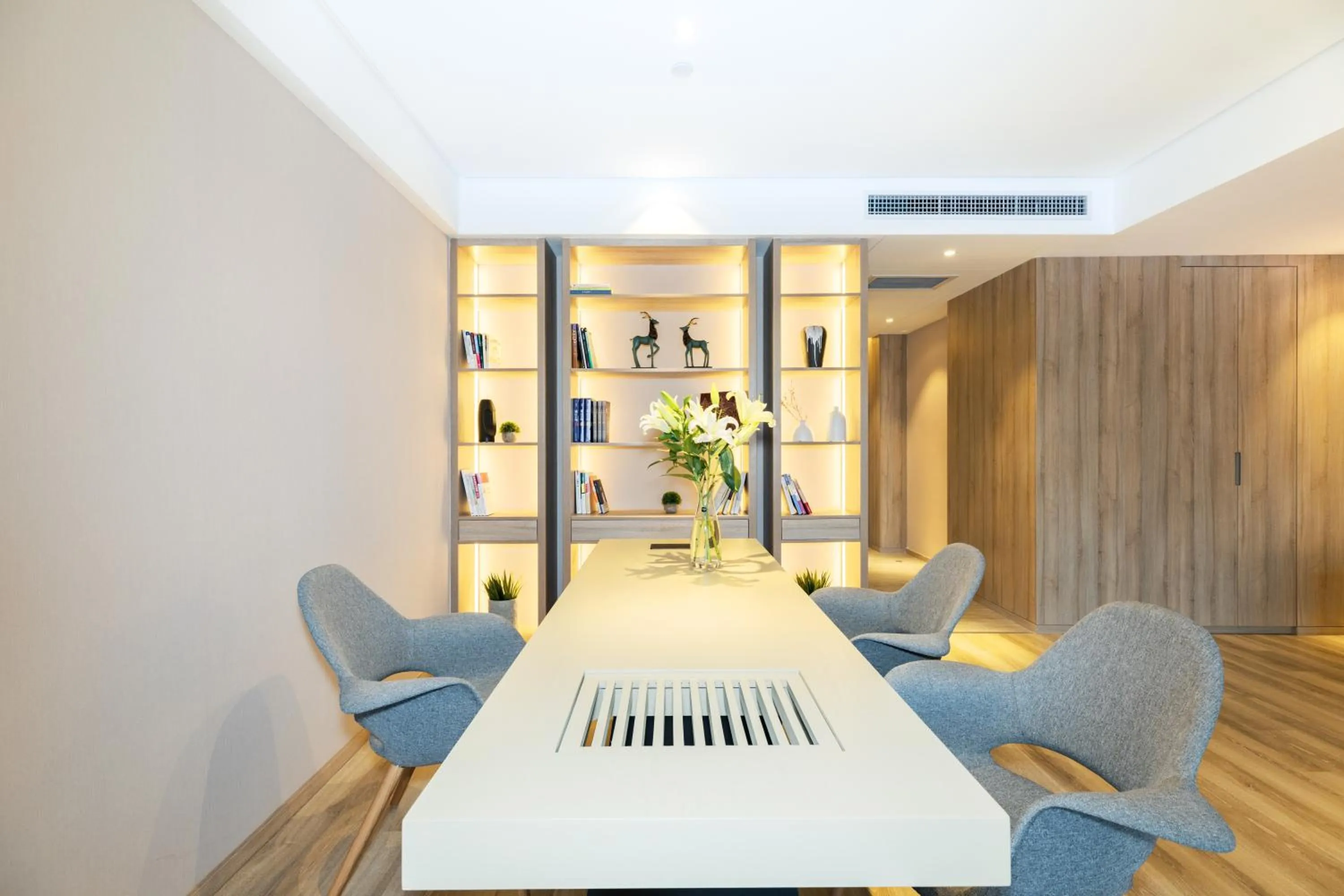 Seating area in Atour Jiaozhou Qingdao Hotel