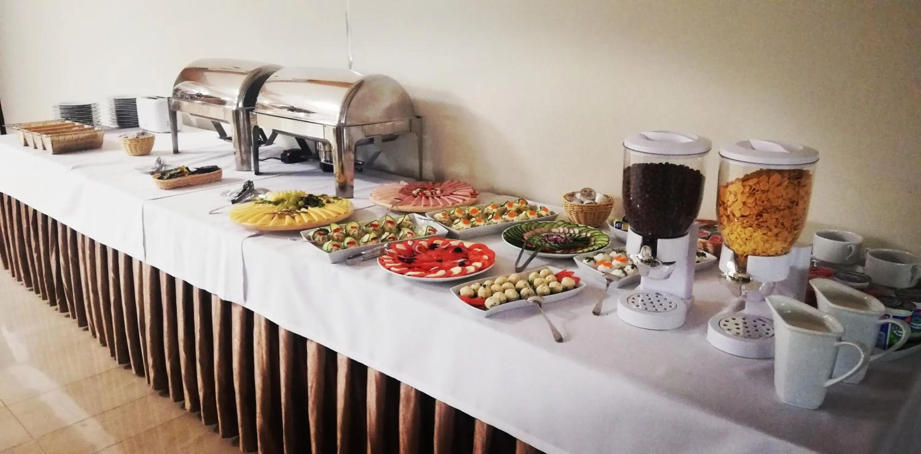 Breakfast in Hotel Biały