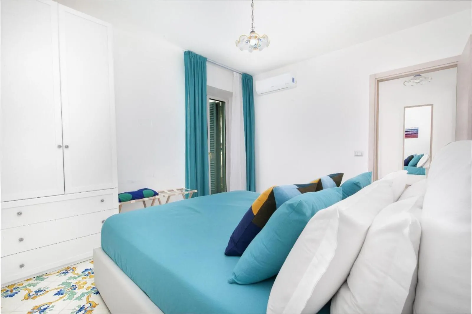 Millie Sorrento Suites