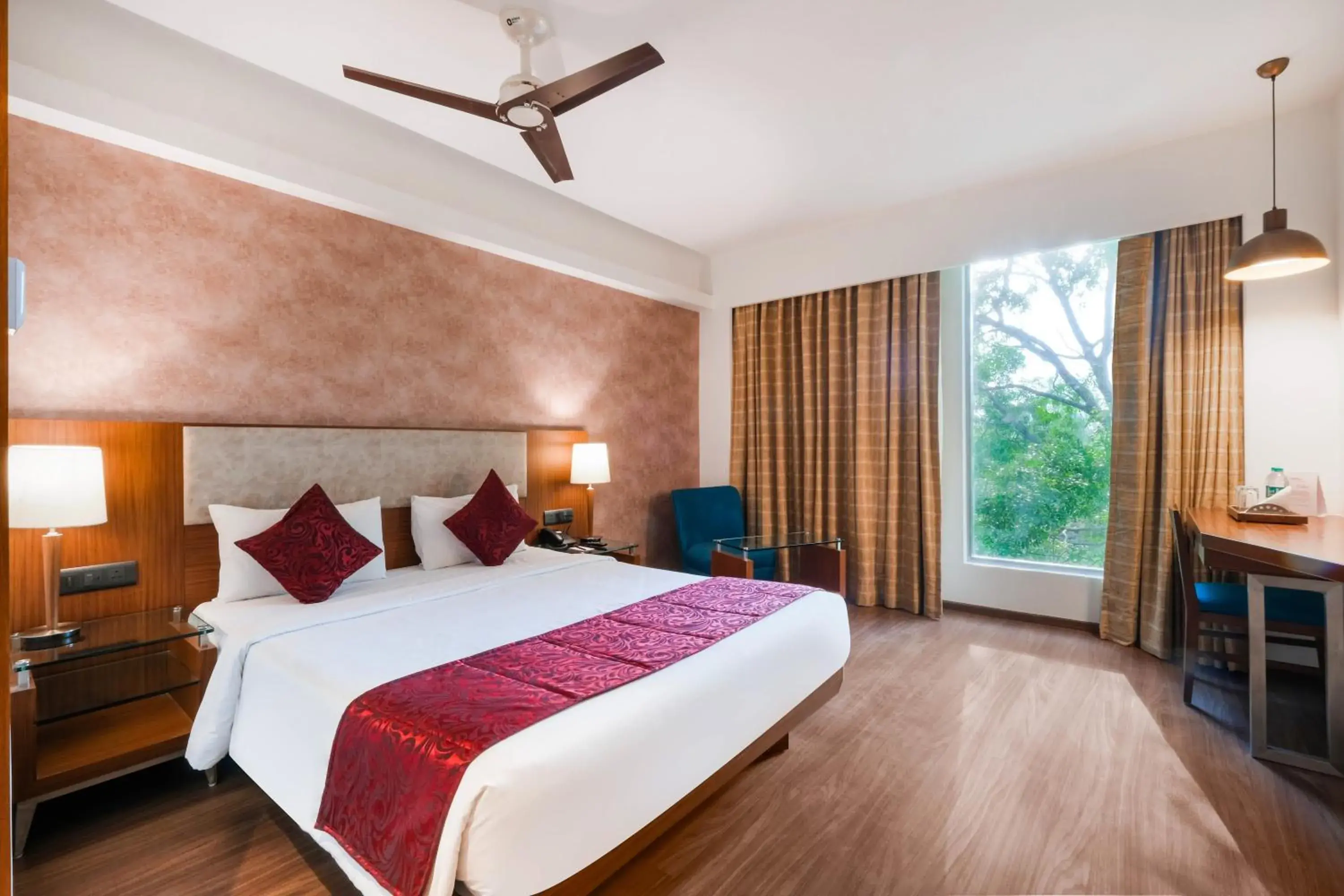 Deluxe Double or Twin Room - single occupancy in 7 Apple Hotel - Viman Nagar Pune Deluxe Double or Twin Room - single occupancy in 7 Apple Hotel - Viman Nagar Pune