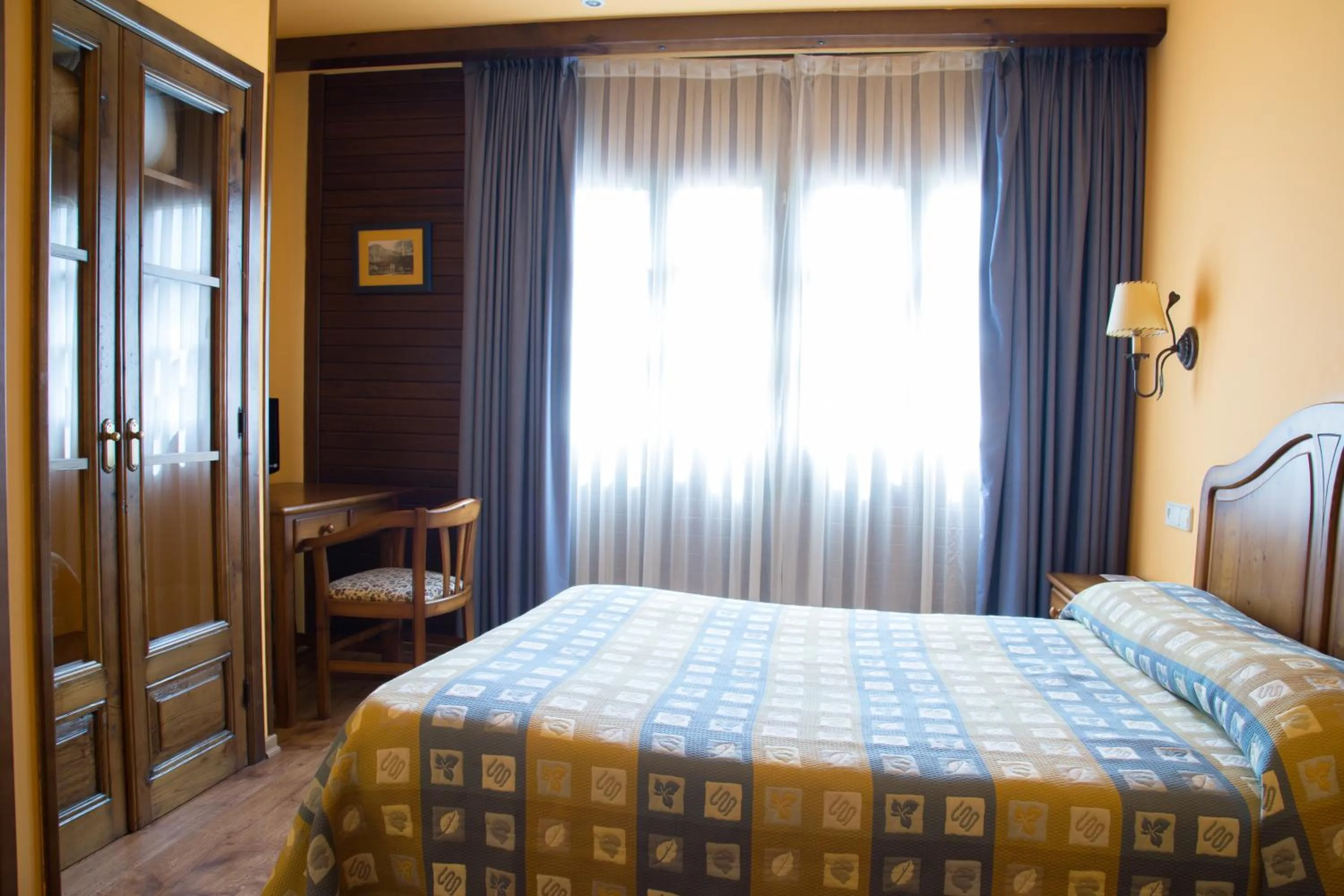 Photo of the whole room, Bed in Hotel Balcon de Aguera