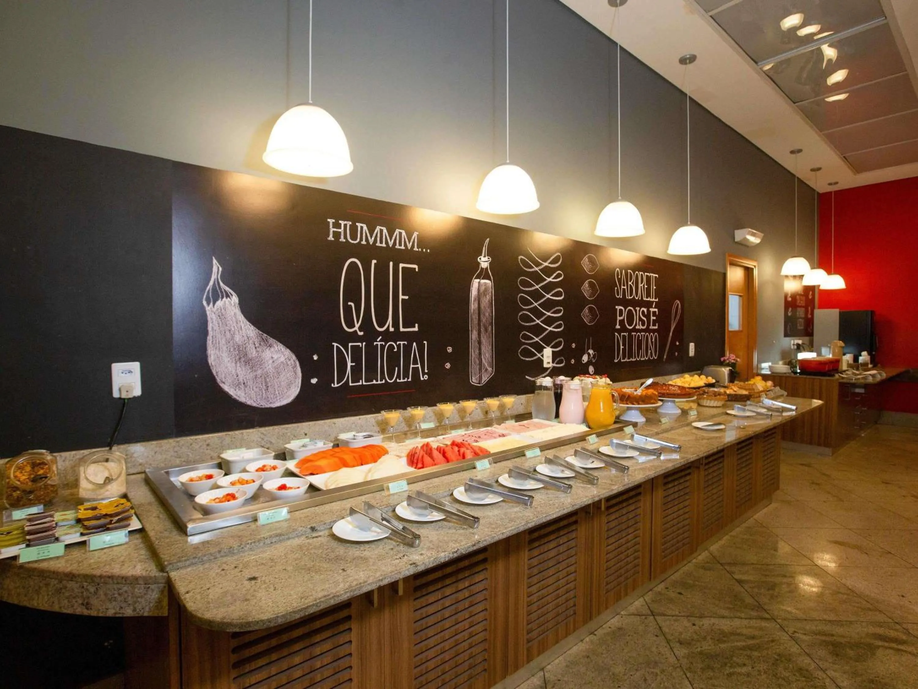 Restaurant/places to eat in ibis Vitoria Praia de Camburi