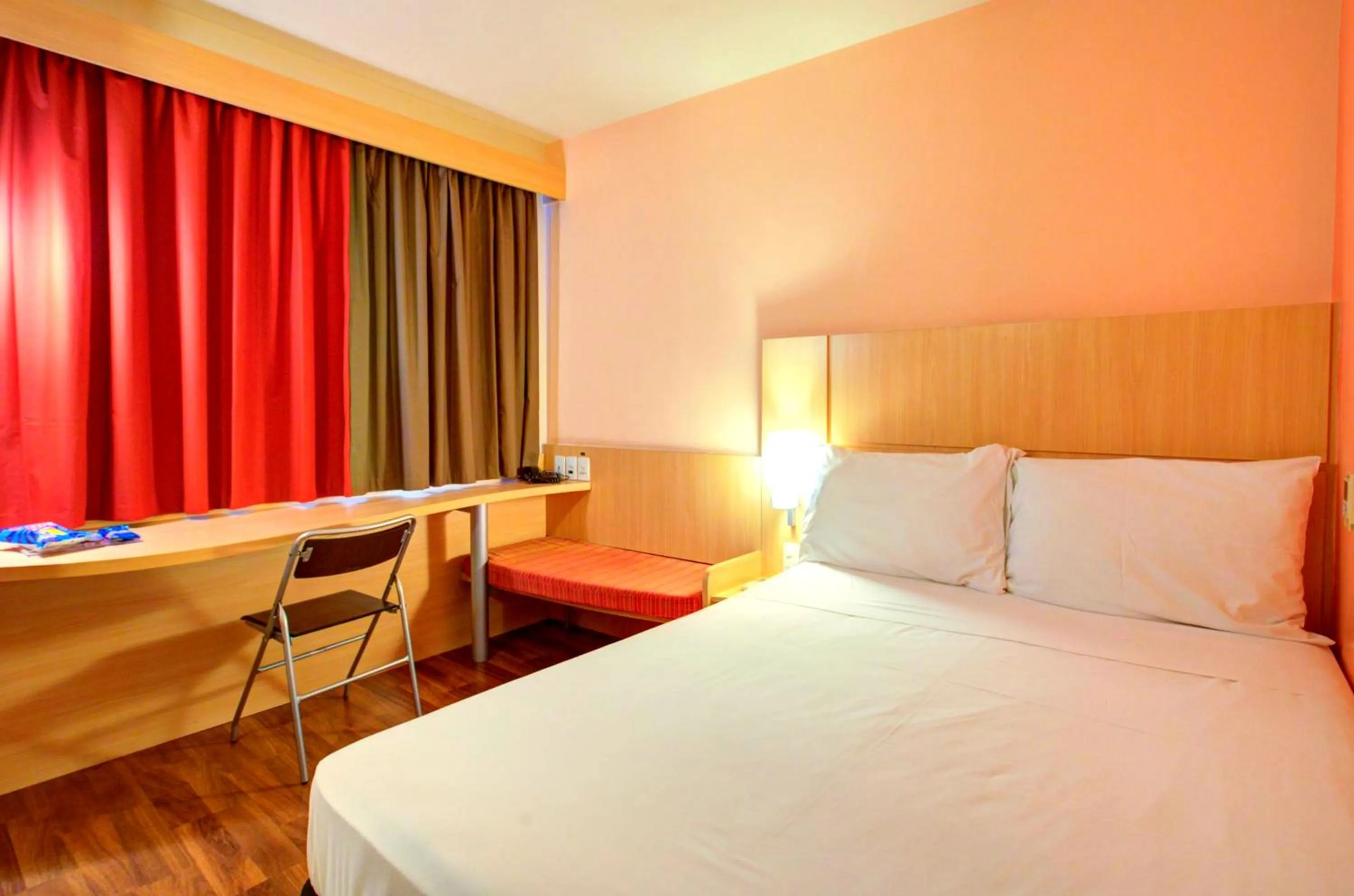 Bed in ibis Vitoria Praia de Camburi