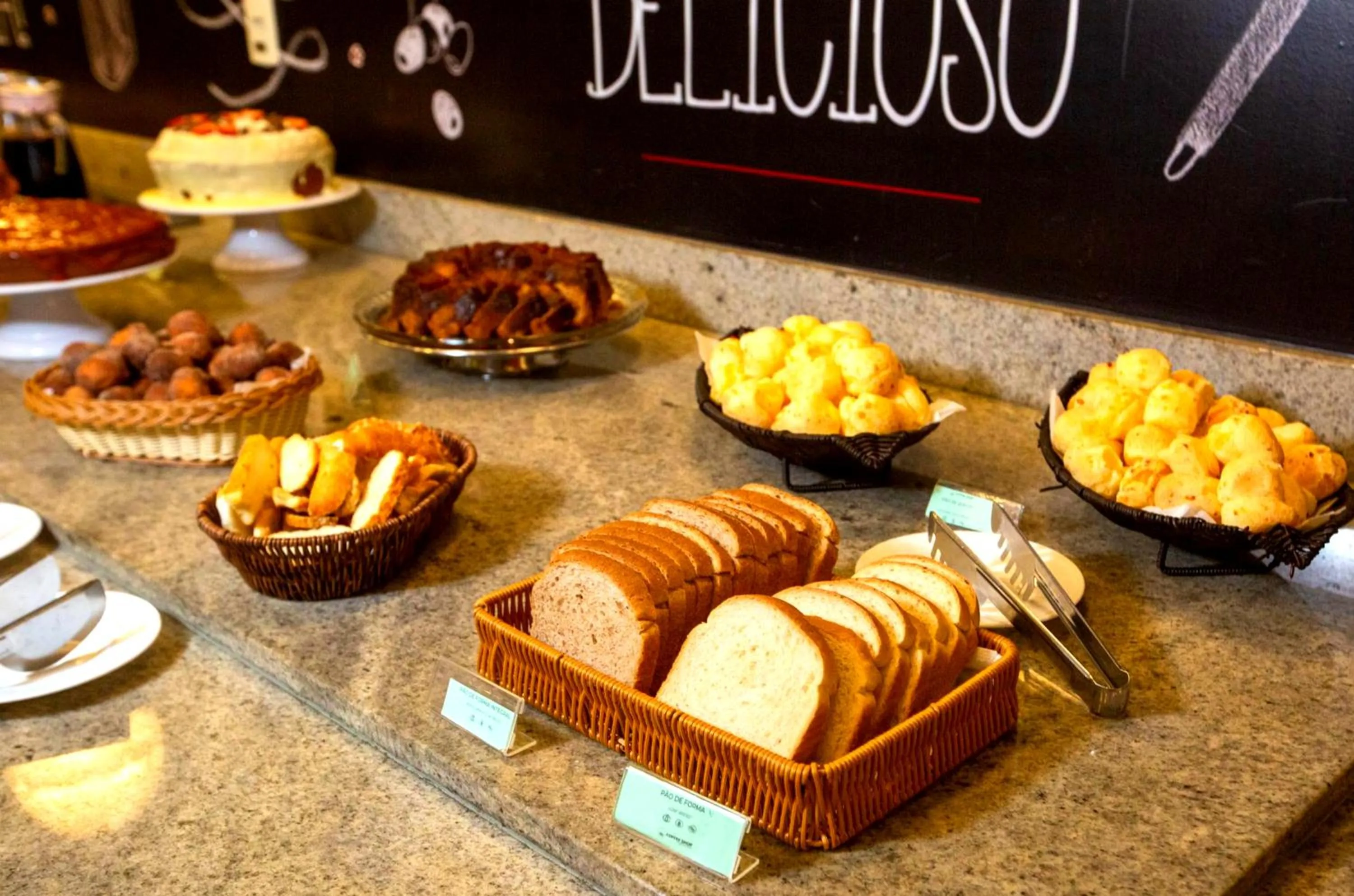 Food and drinks in ibis Vitoria Praia de Camburi