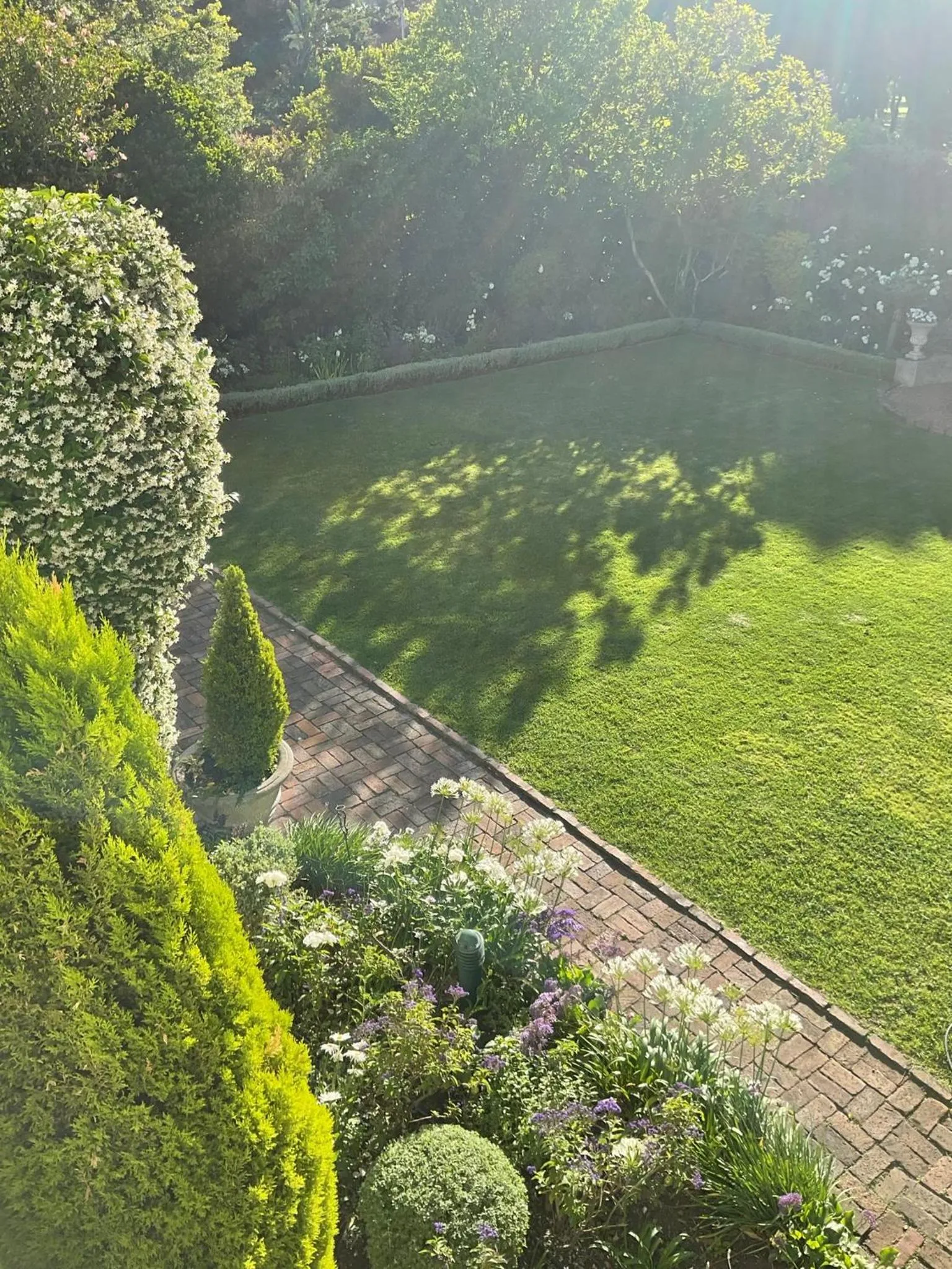 Day in Sandown Lodge