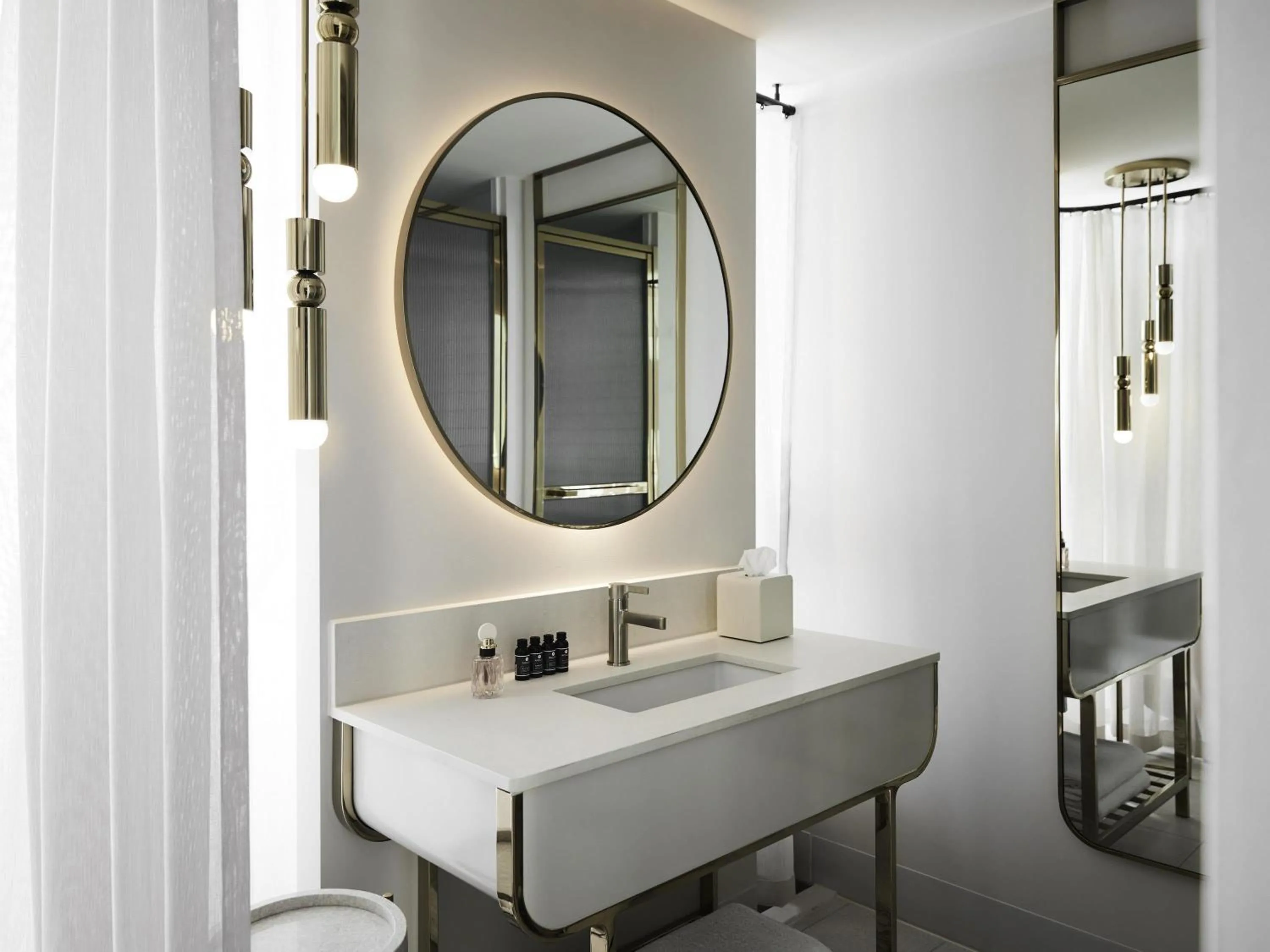 Photo of the whole room in Hotel Chadstone Melbourne MGallery Collection