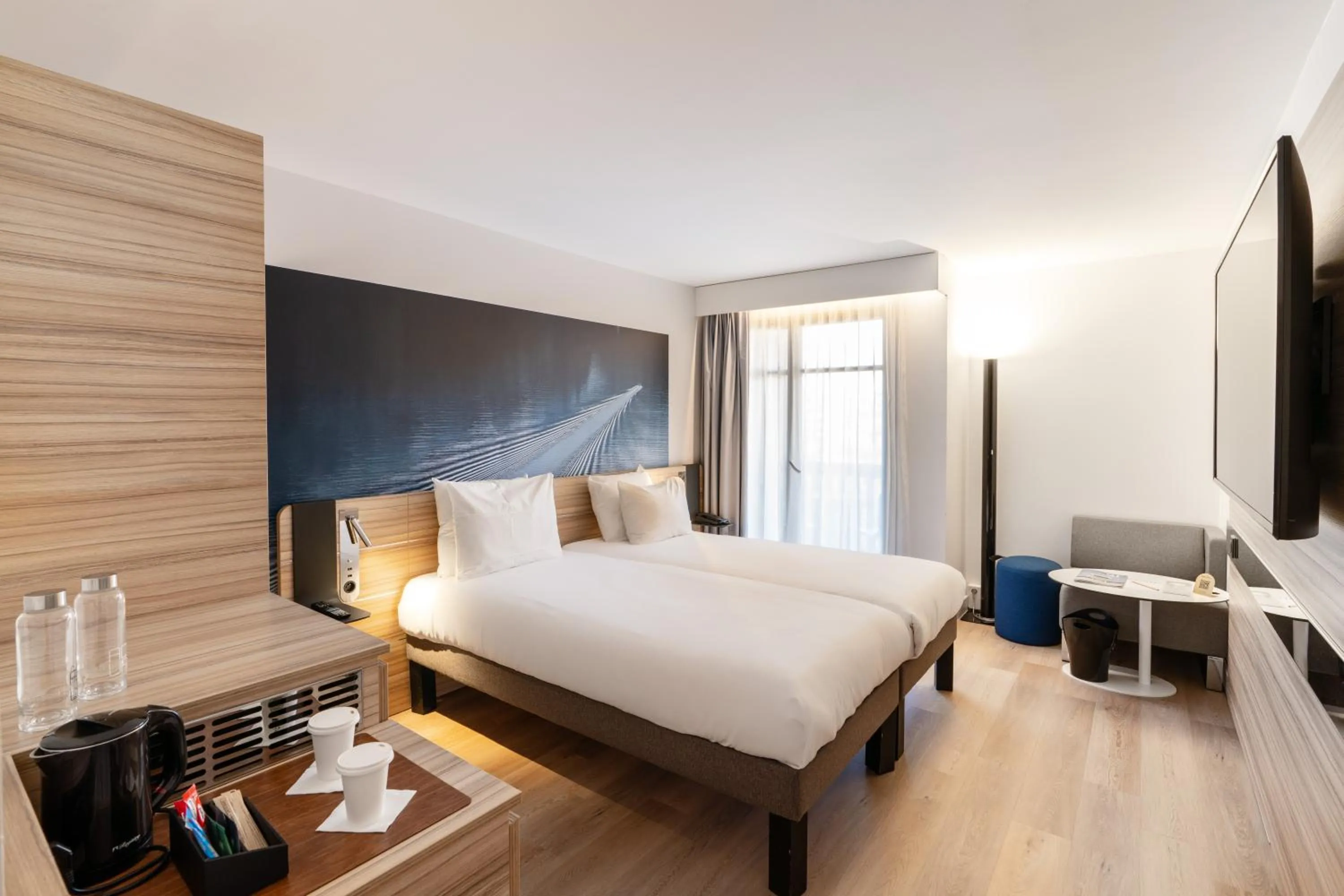 Photo of the whole room, Bed in Novotel Deauville Plage