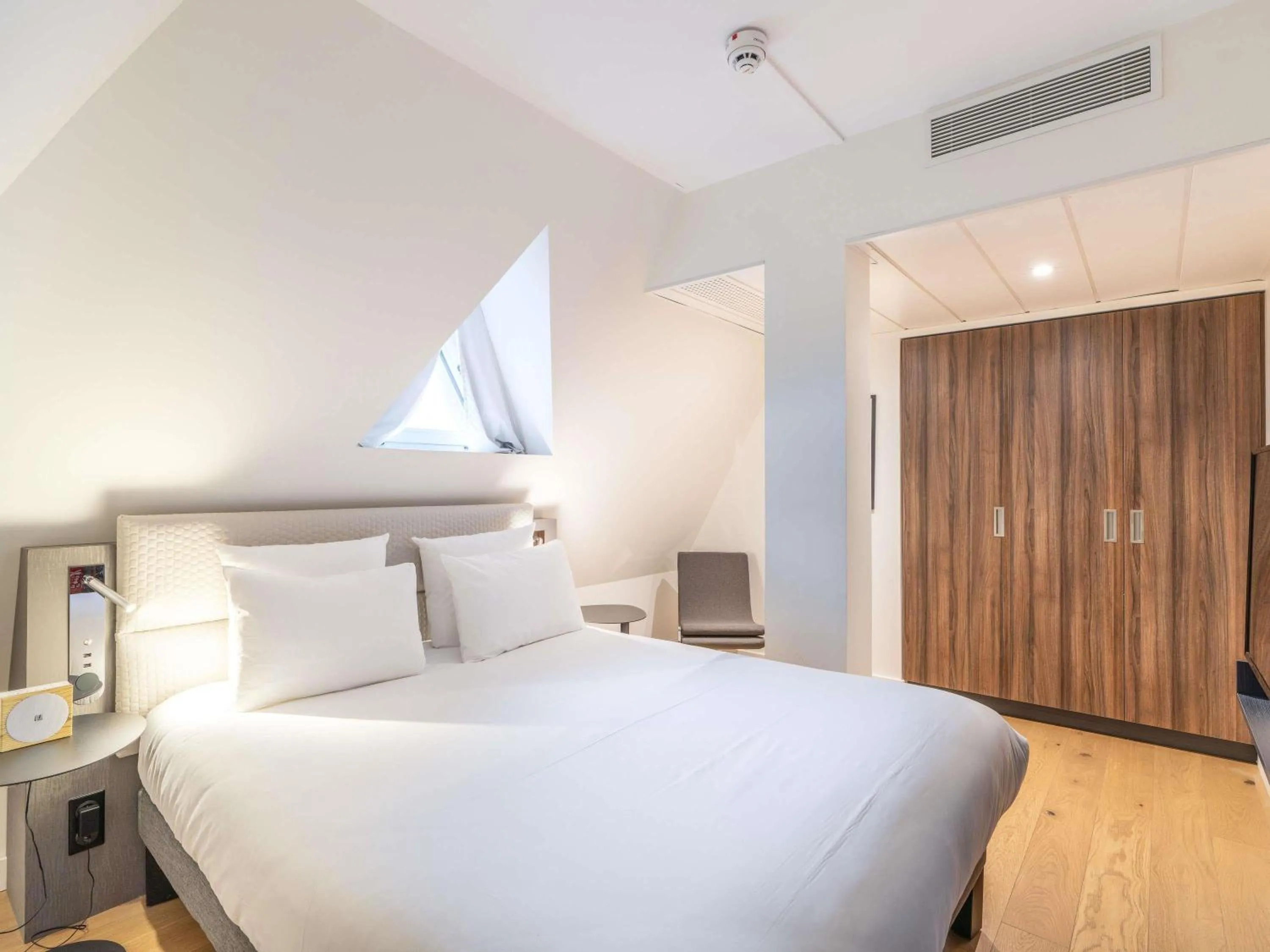 Bedroom, Bed in Novotel Deauville Plage