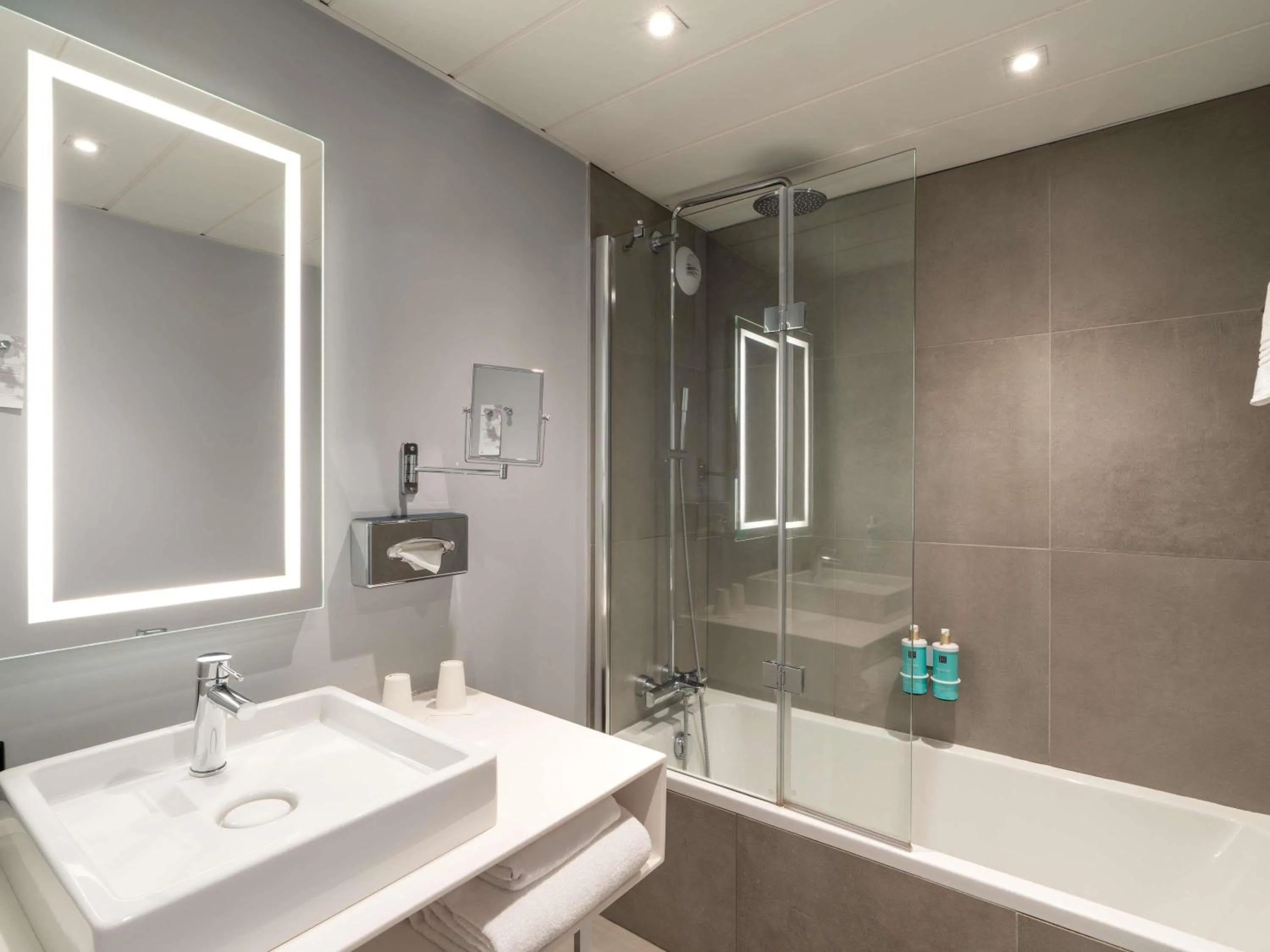 Bedroom in Novotel Deauville Plage