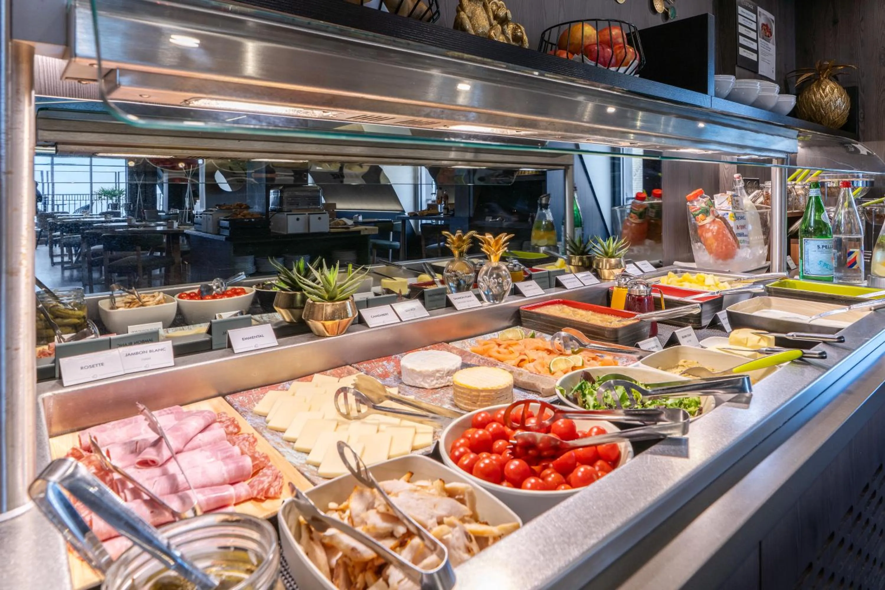 Buffet breakfast in Novotel Deauville Plage