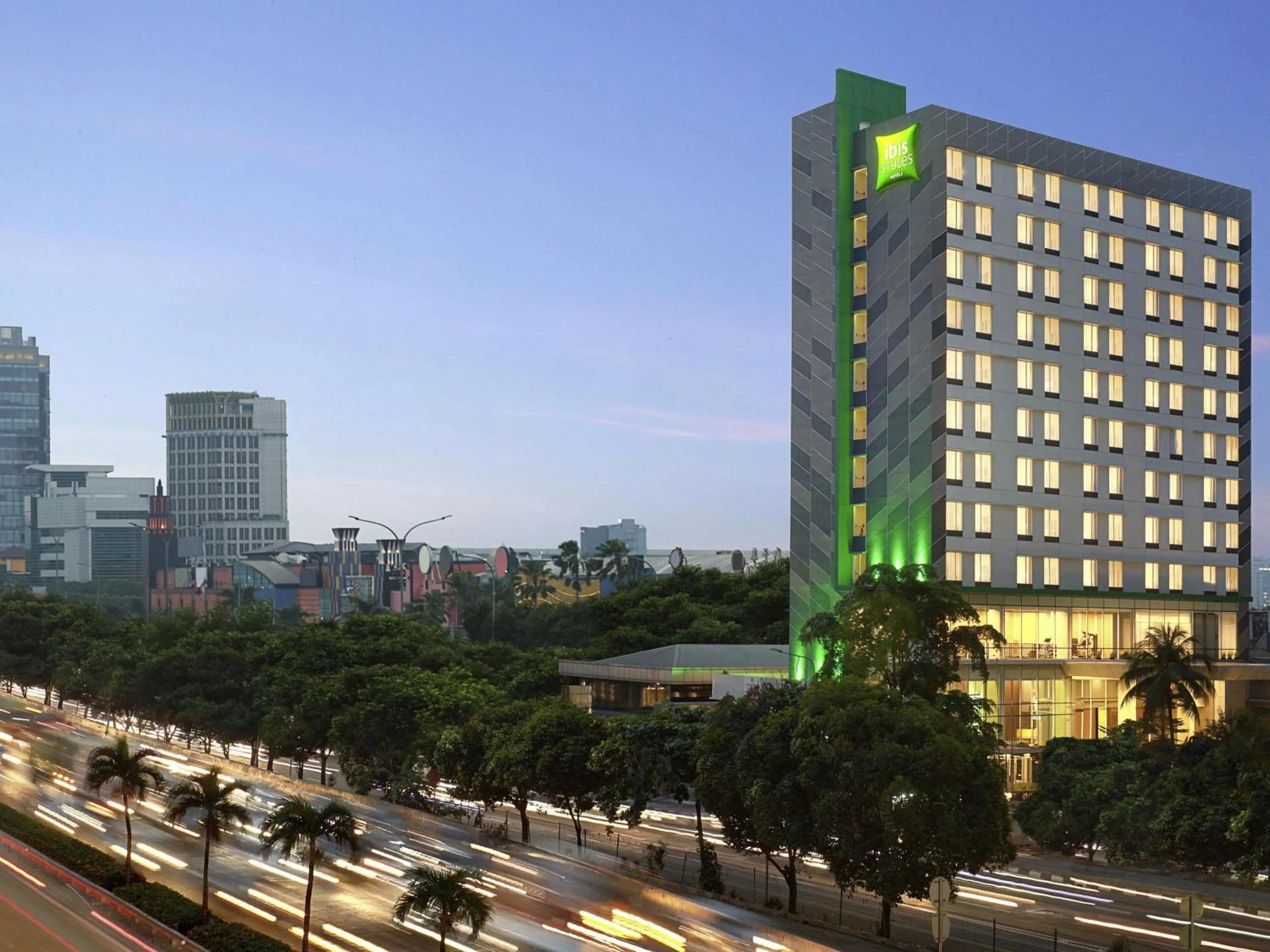 Property building in ibis Styles Jakarta Simatupang