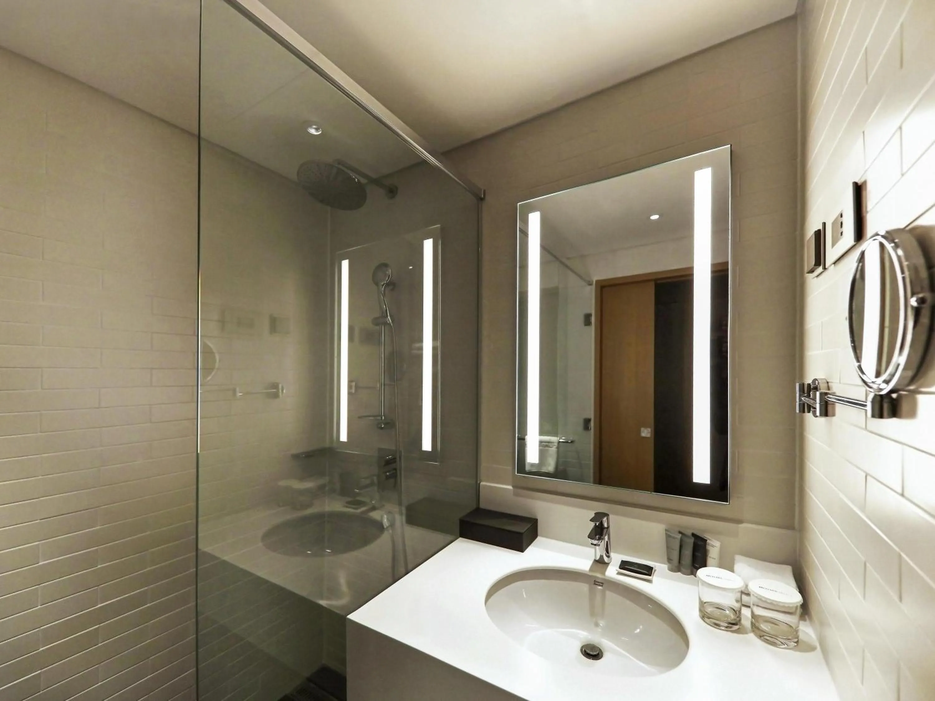 Bedroom in Mercure Ambassador Ulsan