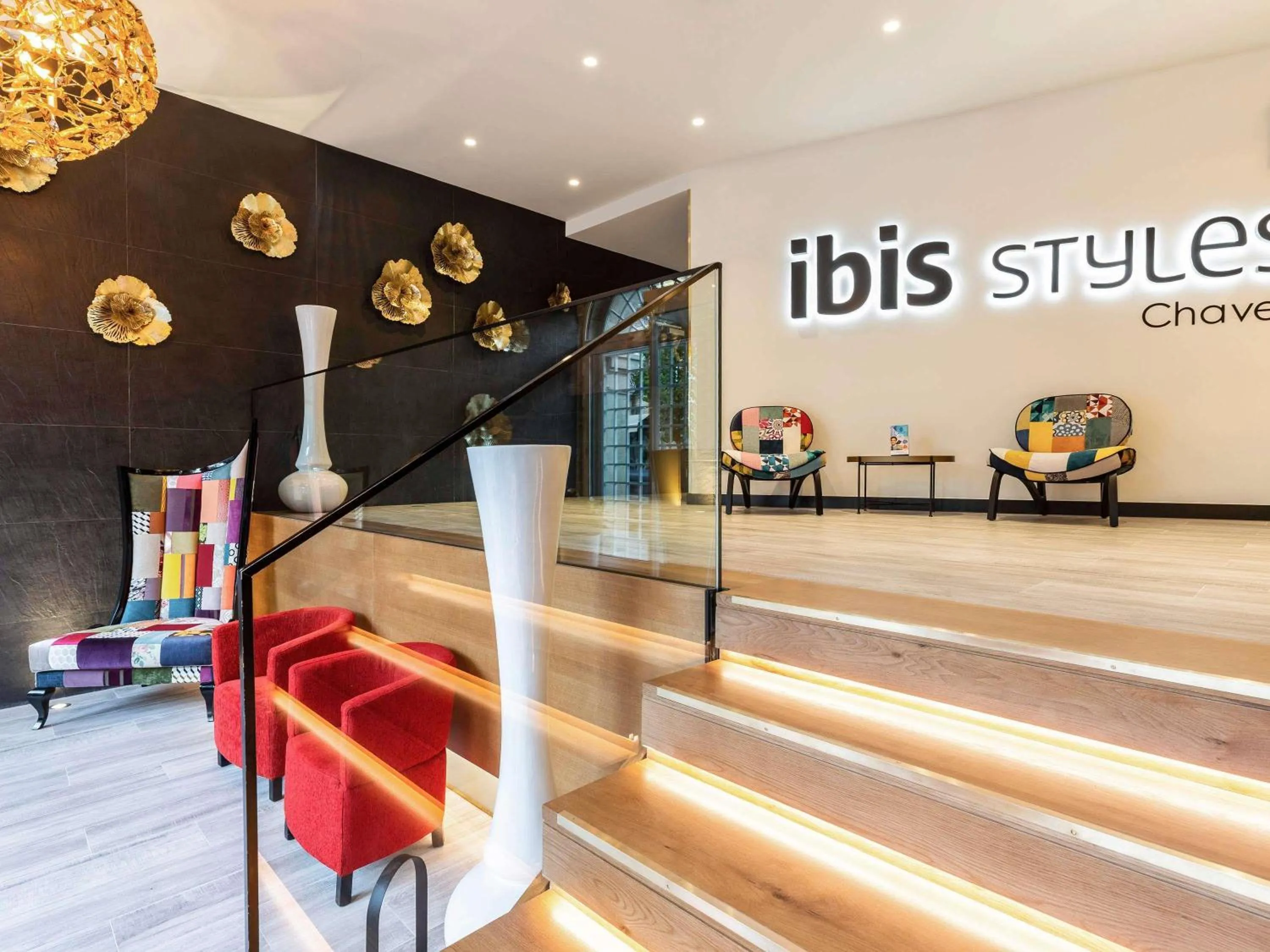 Property building in ibis Styles Chaves