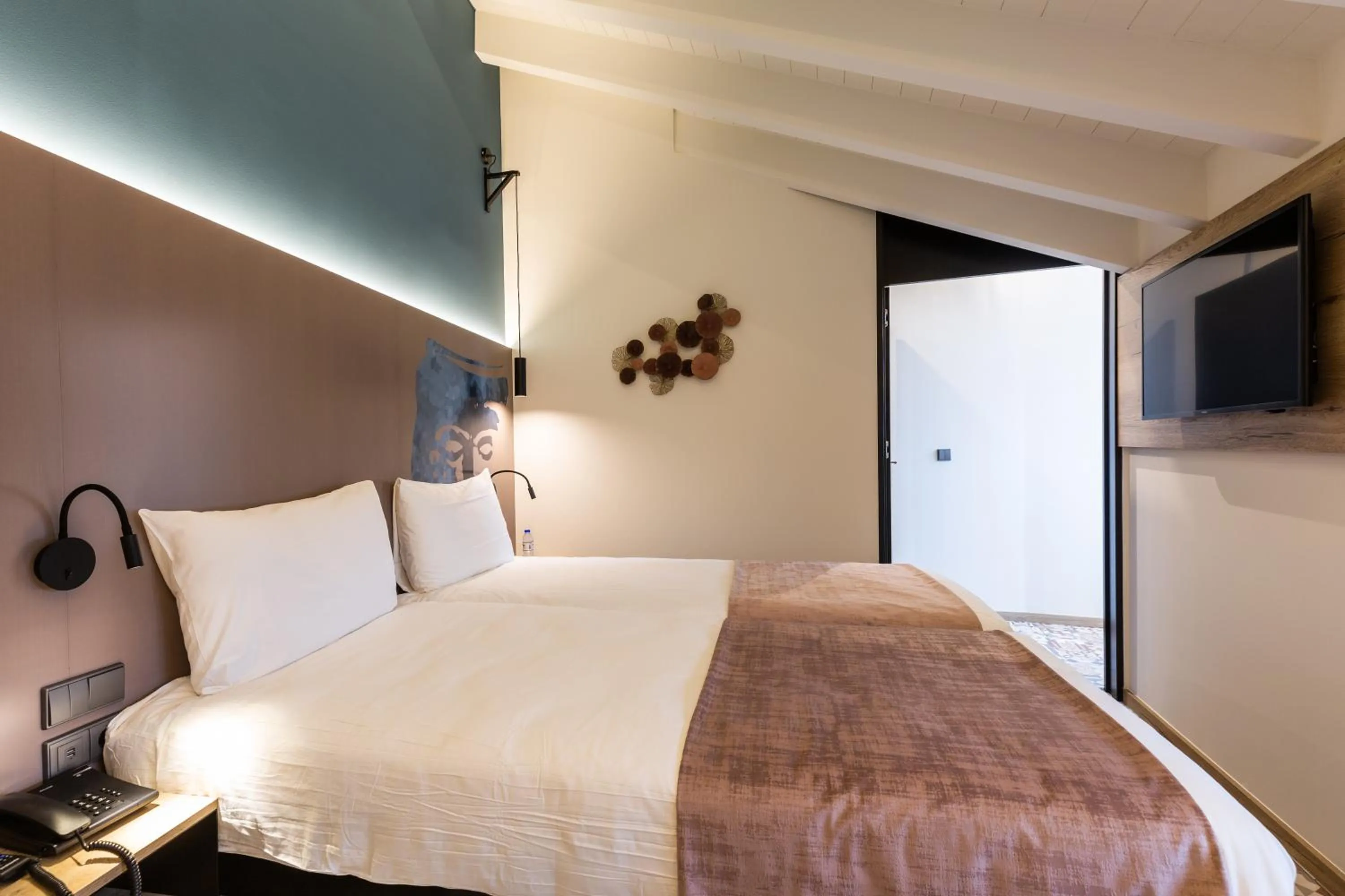 Bed in ibis Styles Chaves