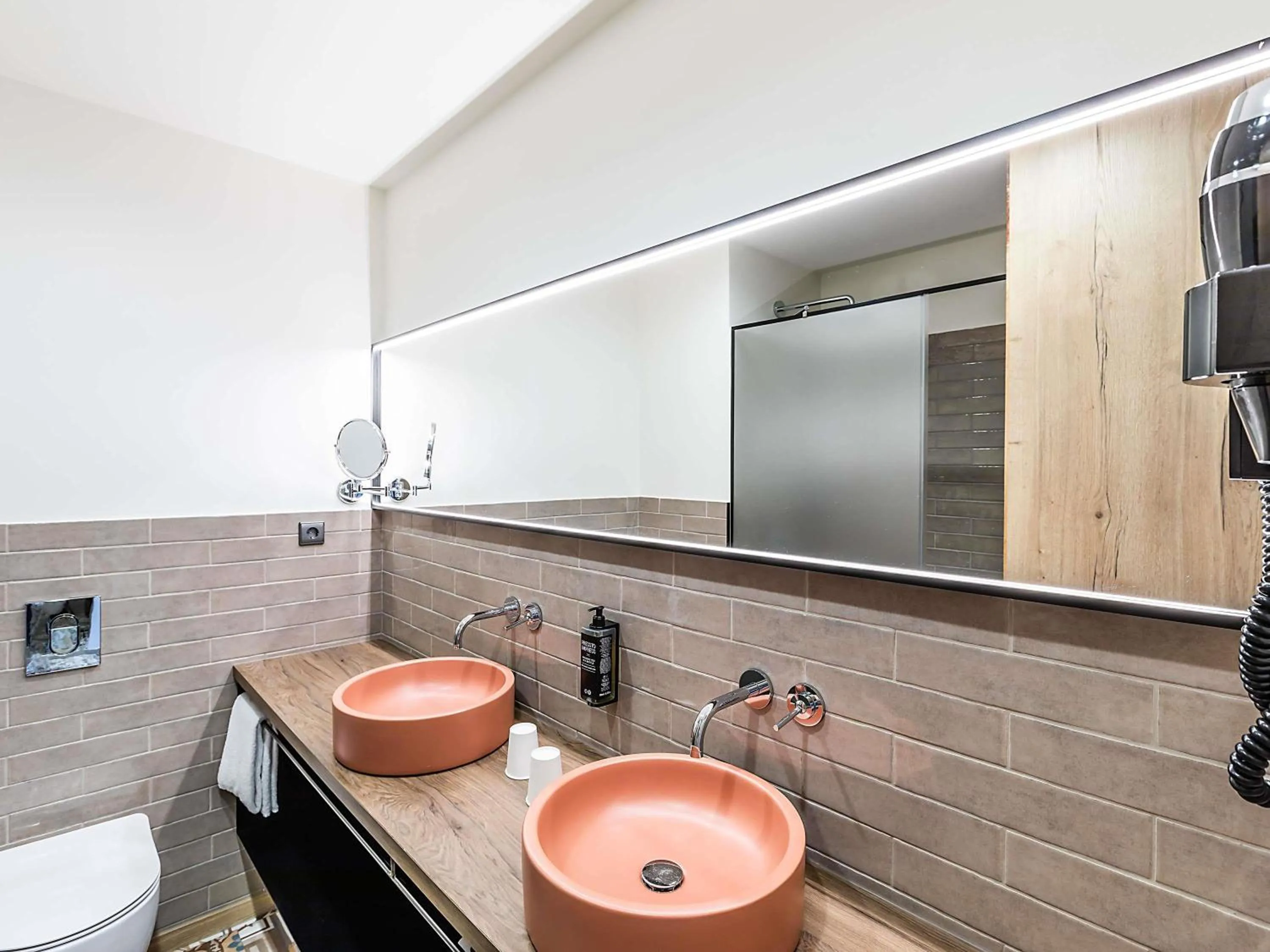 Bedroom in ibis Styles Chaves