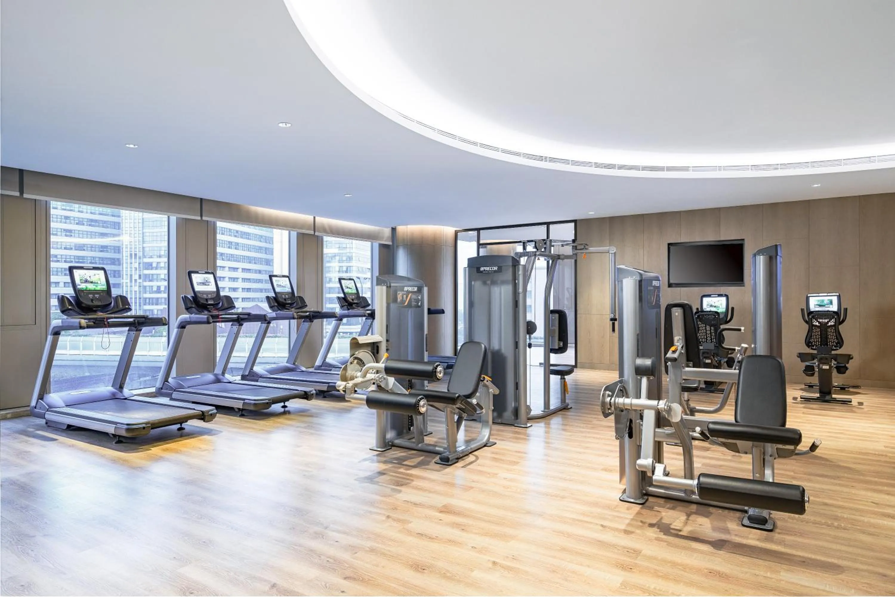 Fitness centre/facilities in Radisson Blu Hangzhou Xintiandi