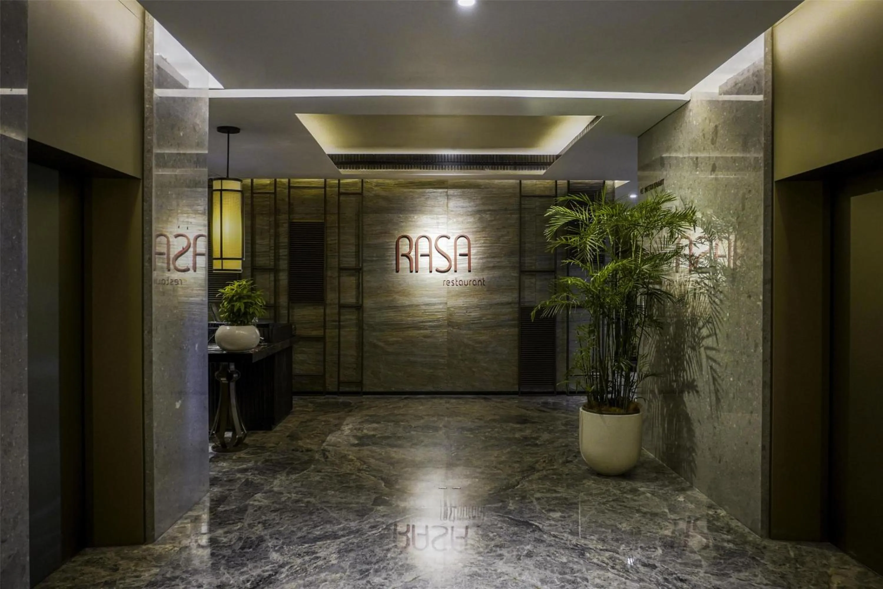 Restaurant/places to eat in Radisson Lampung Kedaton