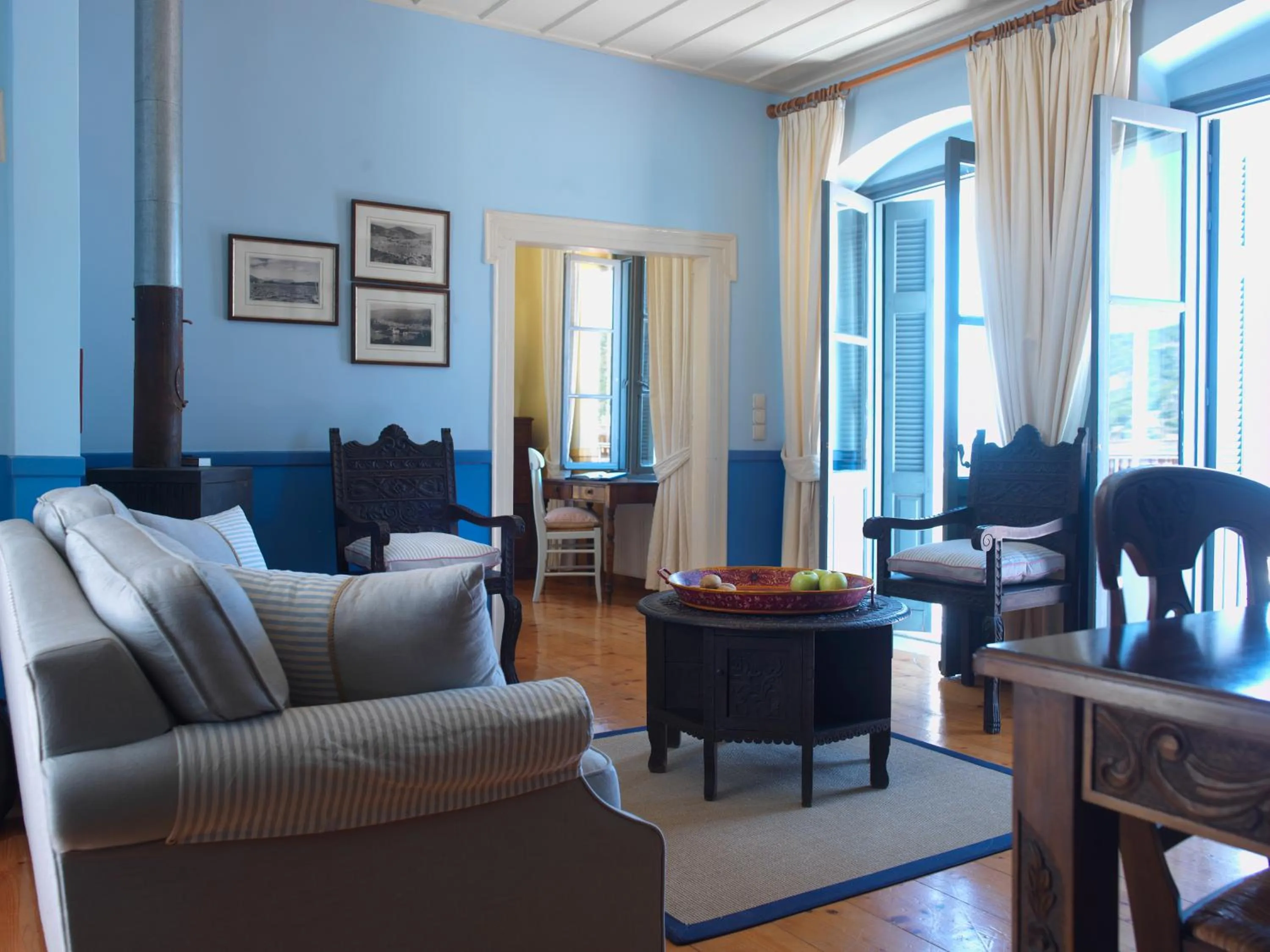 Living room in Sto Roloi Island Houses