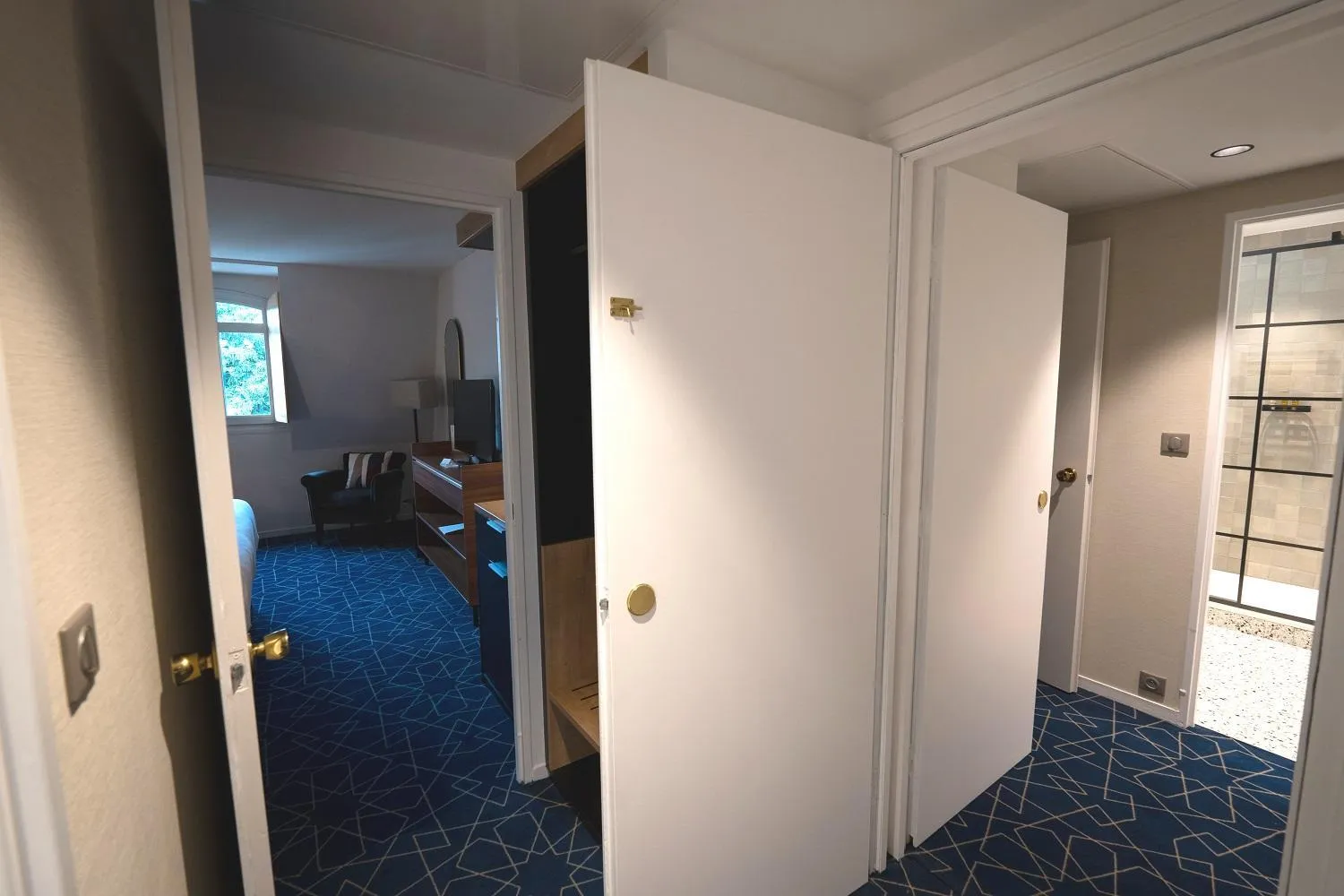 Bedroom in Cèdre Beaune, A Beauvallon Hotel & Spa