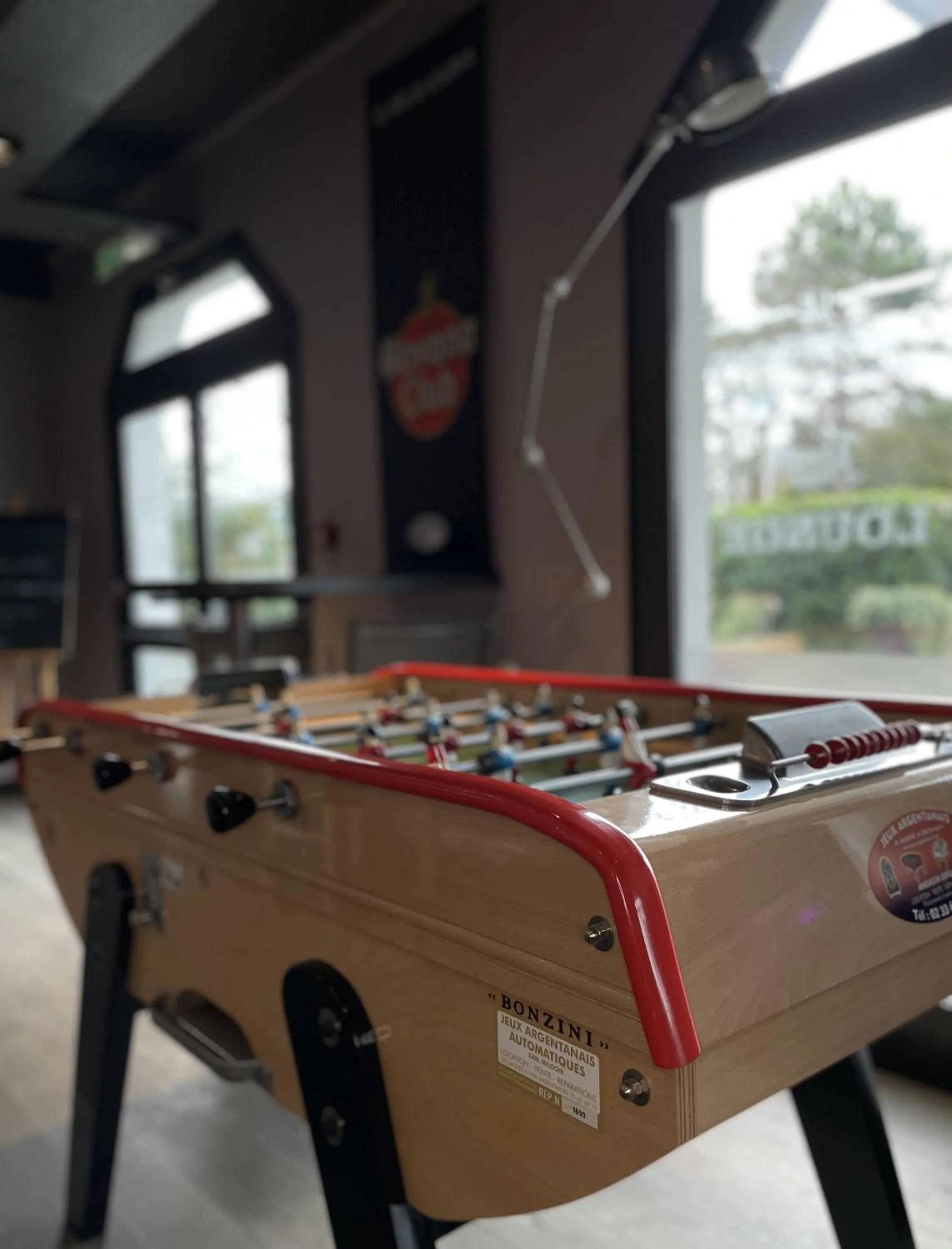 Game Room in Campanile Blanc-Mesnil