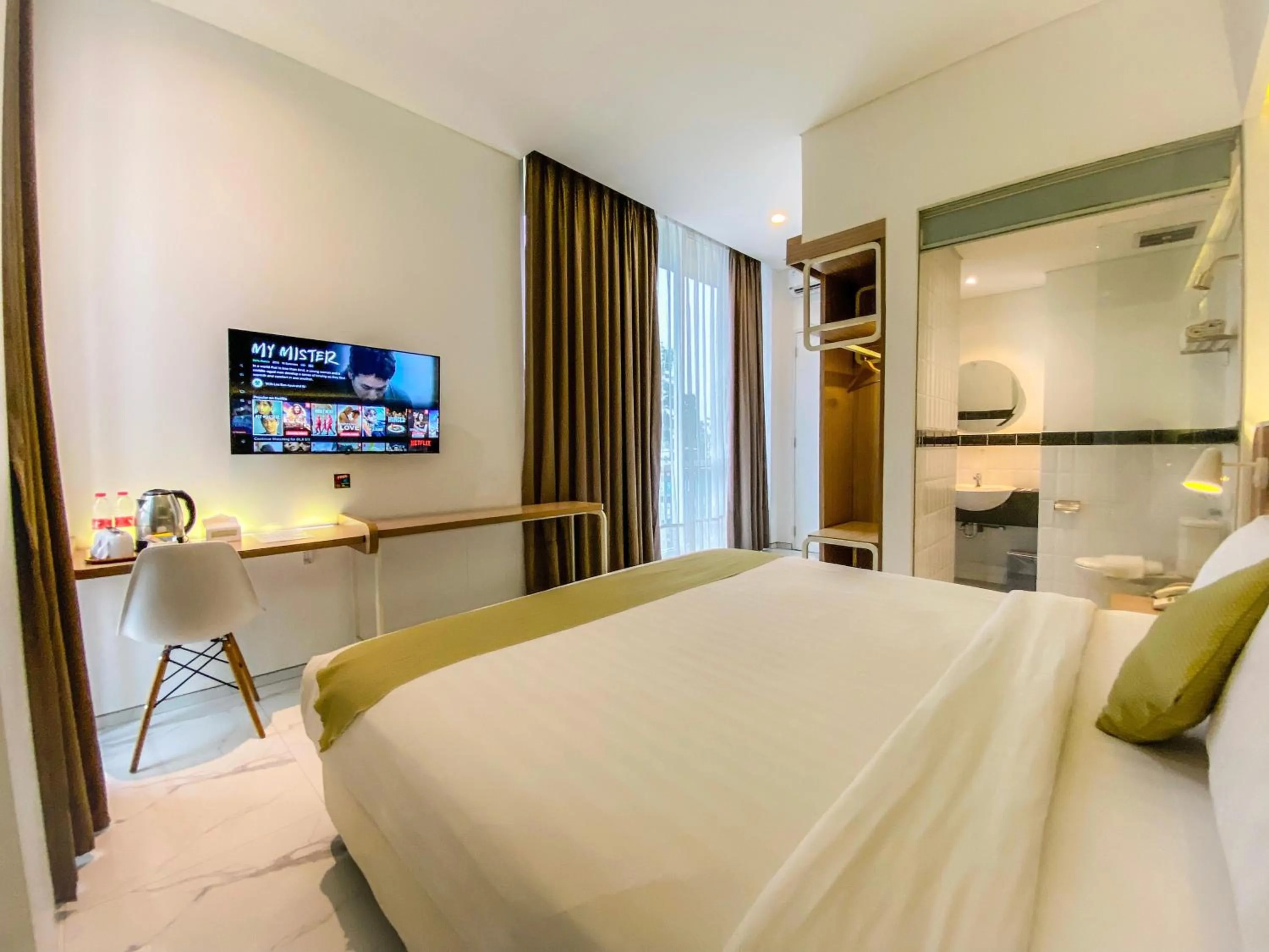 Bedroom, Bed in Facade Hotel by Azana