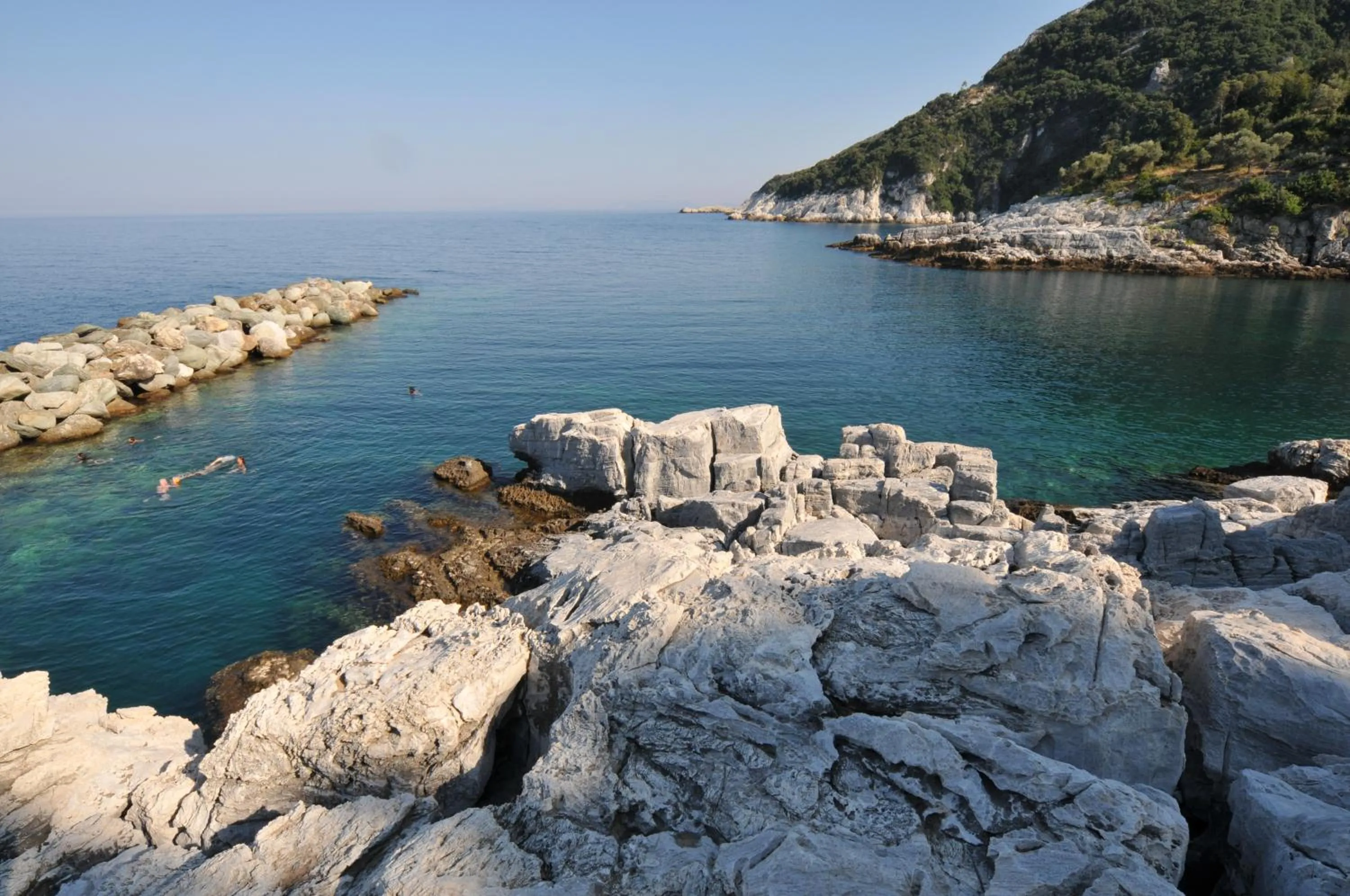 Snorkeling in Olga Hotel Mouresi
