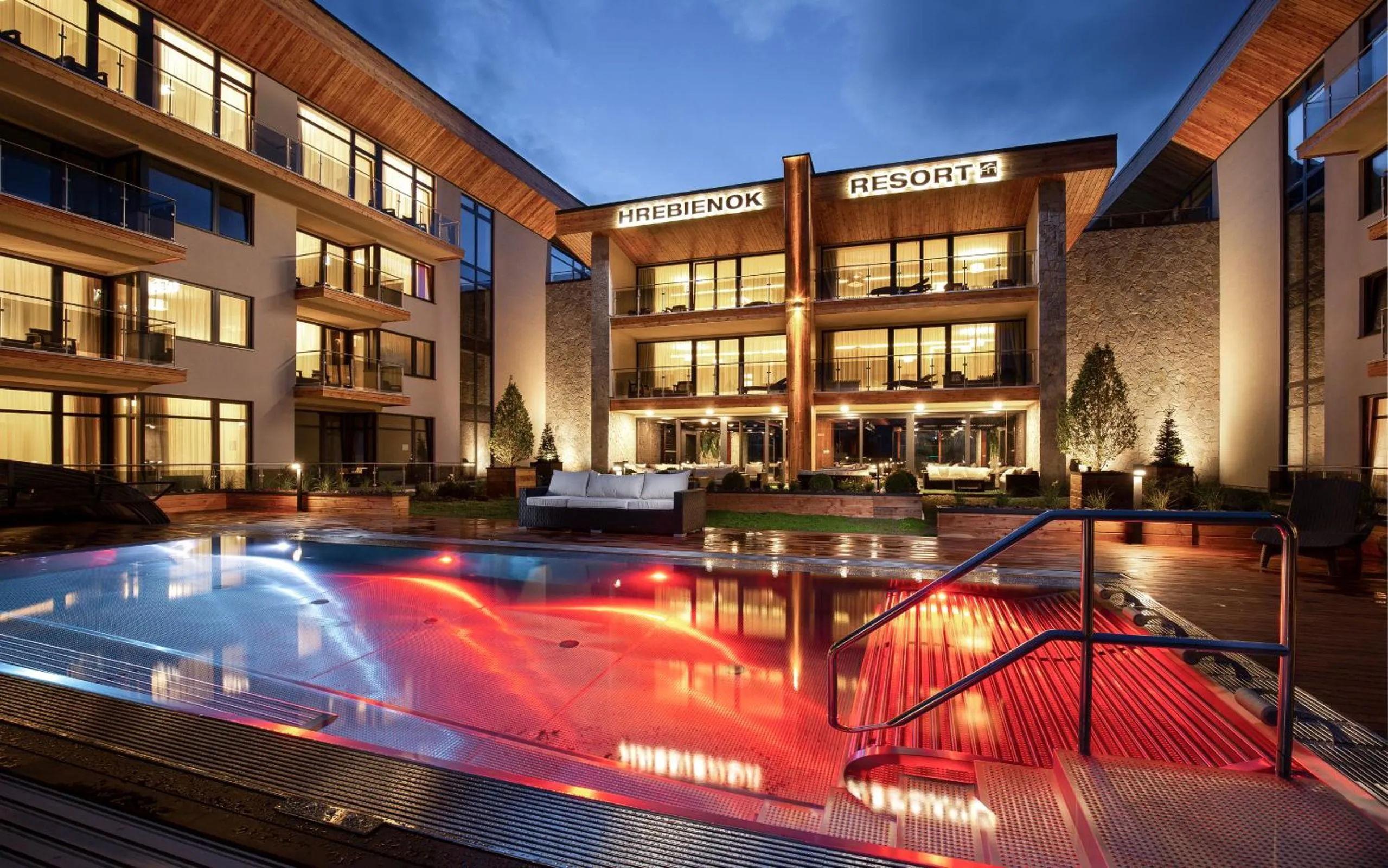 Property building in Apartmánový Hotel HREBIENOK RESORT