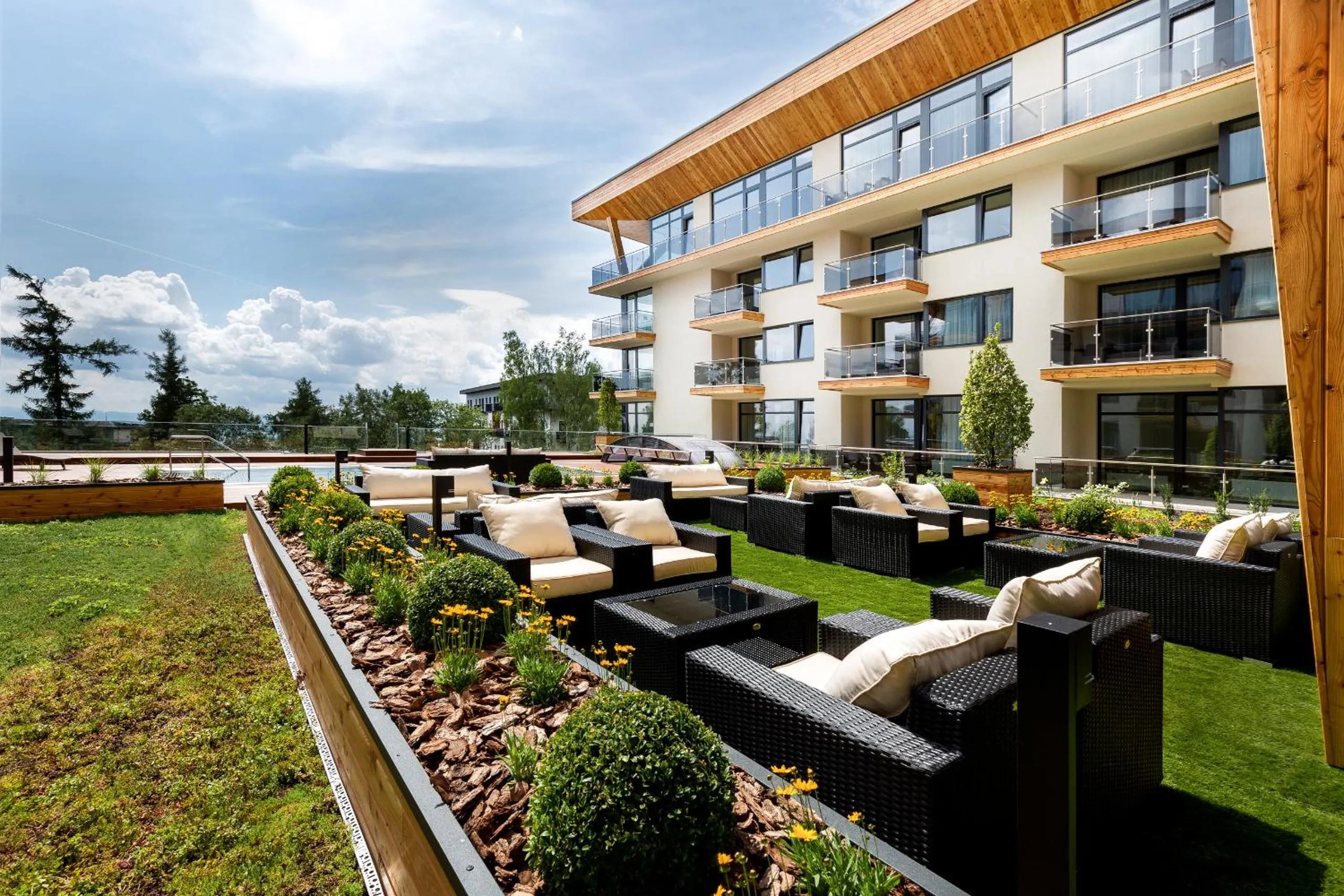 Garden in Apartmánový Hotel HREBIENOK RESORT