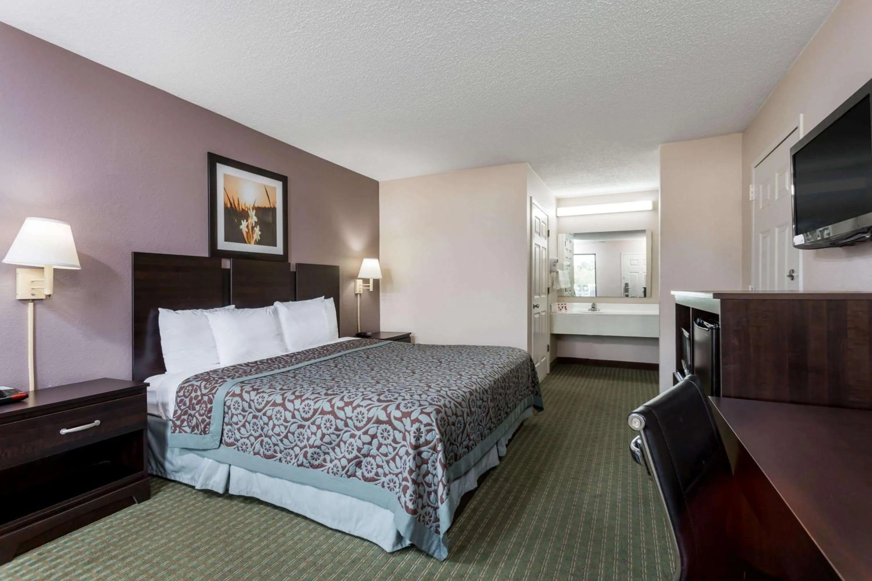 Photo of the whole room in Days Inn by Wyndham Lugoff