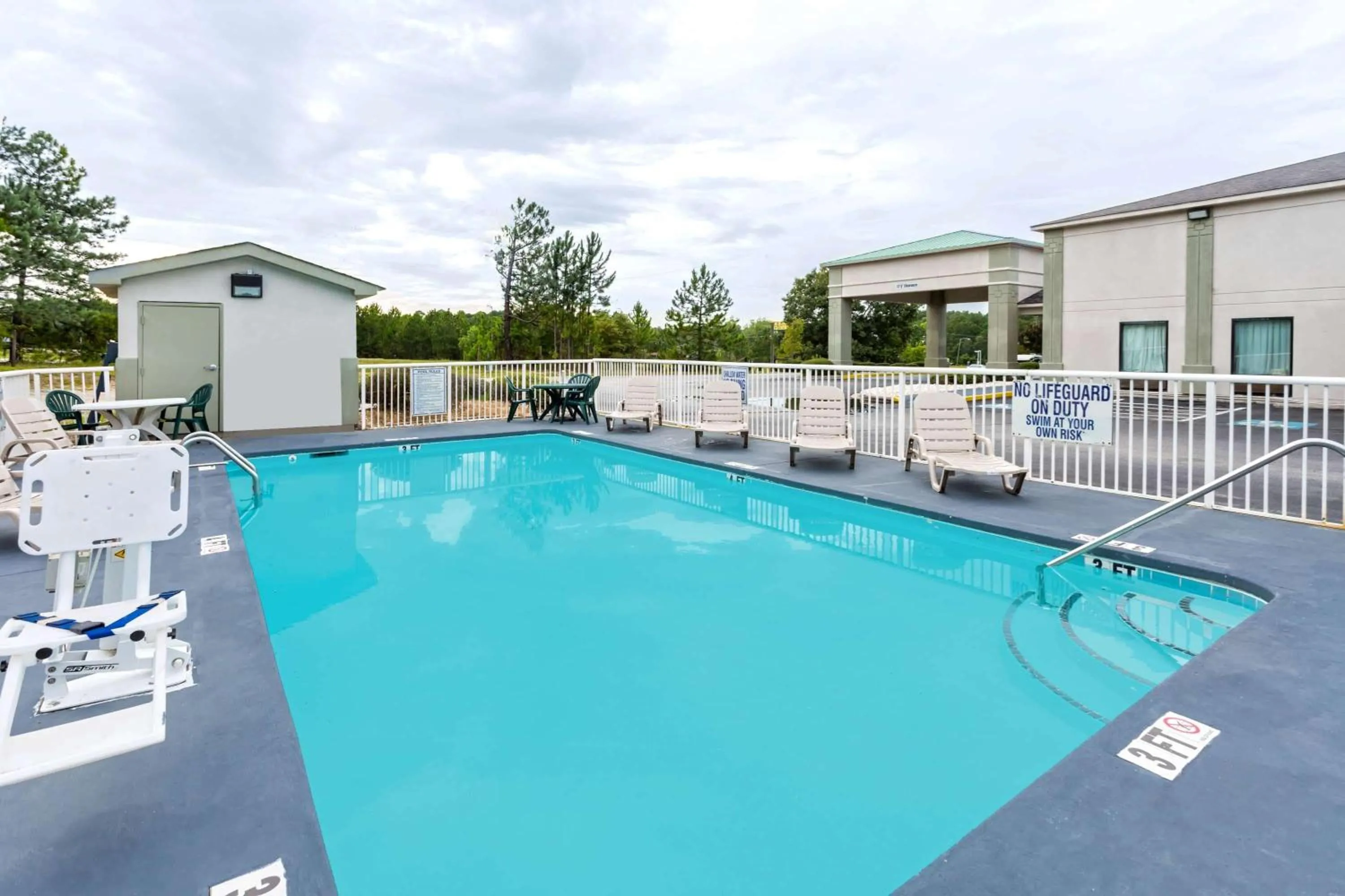 On site in Days Inn by Wyndham Lugoff