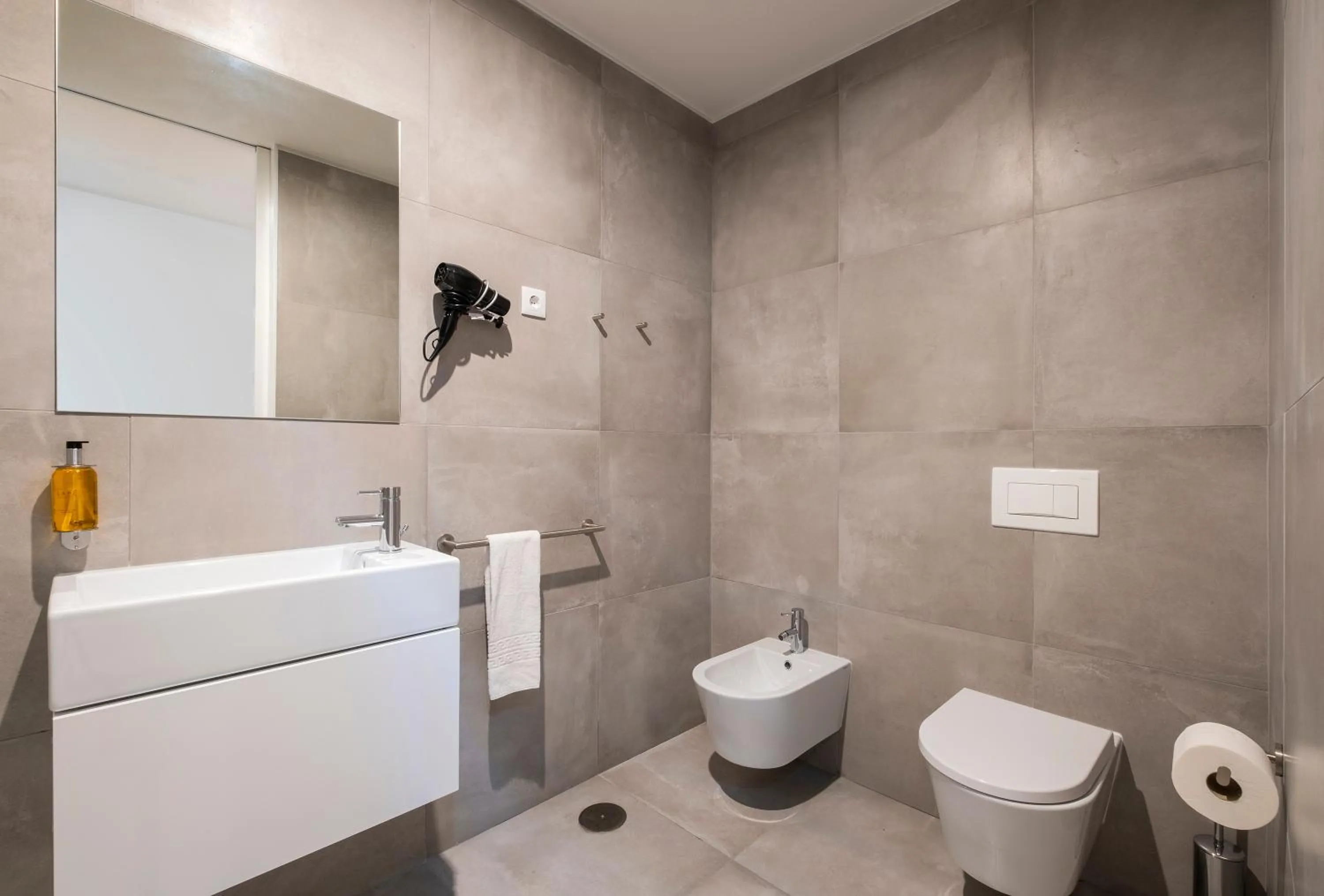 Bathroom in Aqua - Pópulo Eco Village