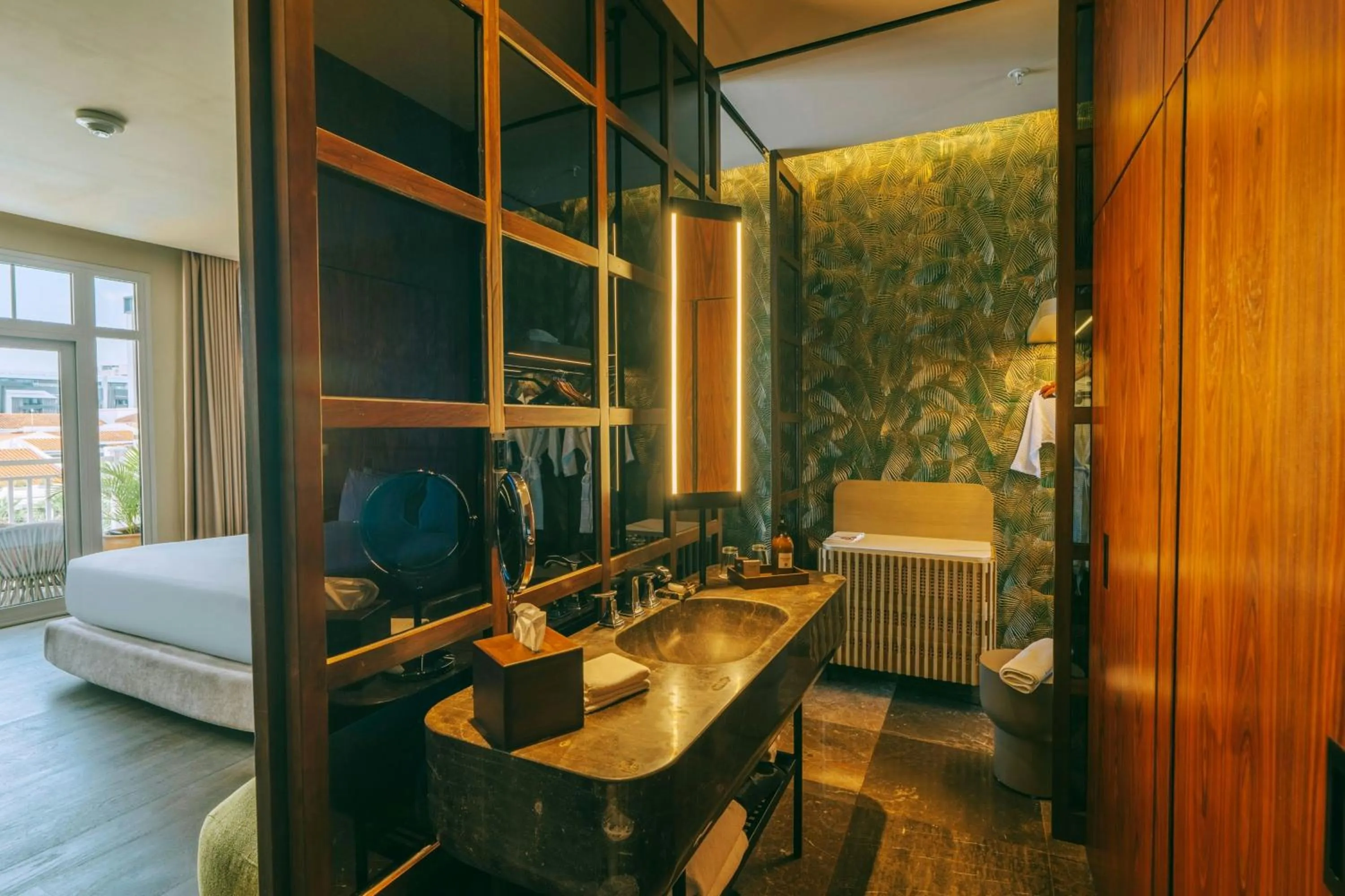 Swimming pool, Bed in Los Tajibos, Santa Cruz de la Sierra, a Tribute Portfolio Hotel