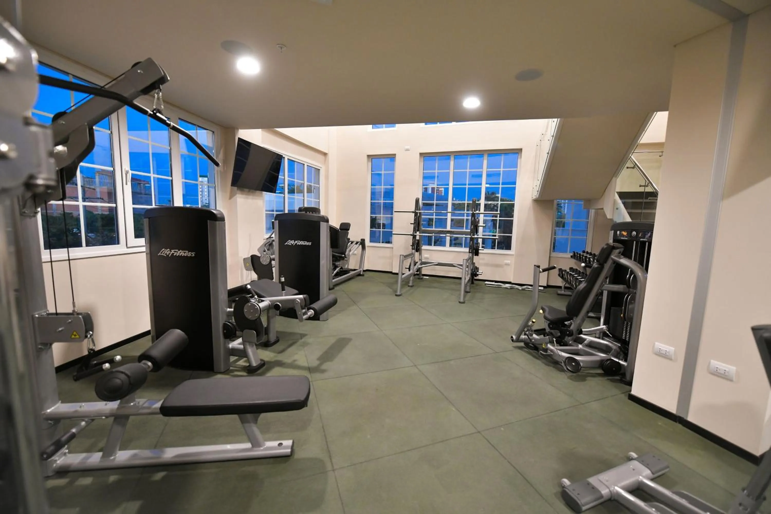 Fitness centre/facilities in Los Tajibos, Santa Cruz de la Sierra, a Tribute Portfolio Hotel
