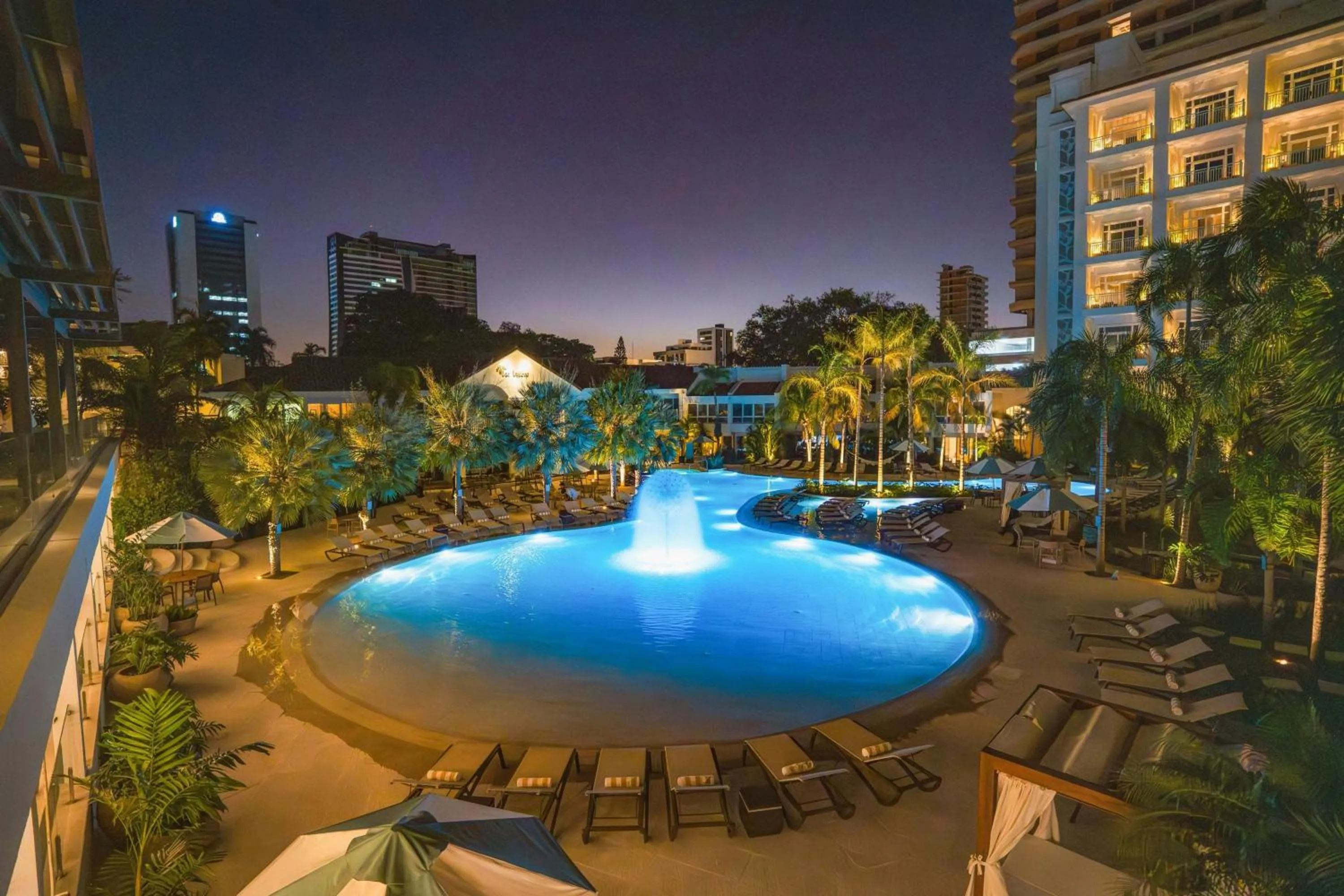 Swimming pool in Los Tajibos, Santa Cruz de la Sierra, a Tribute Portfolio Hotel