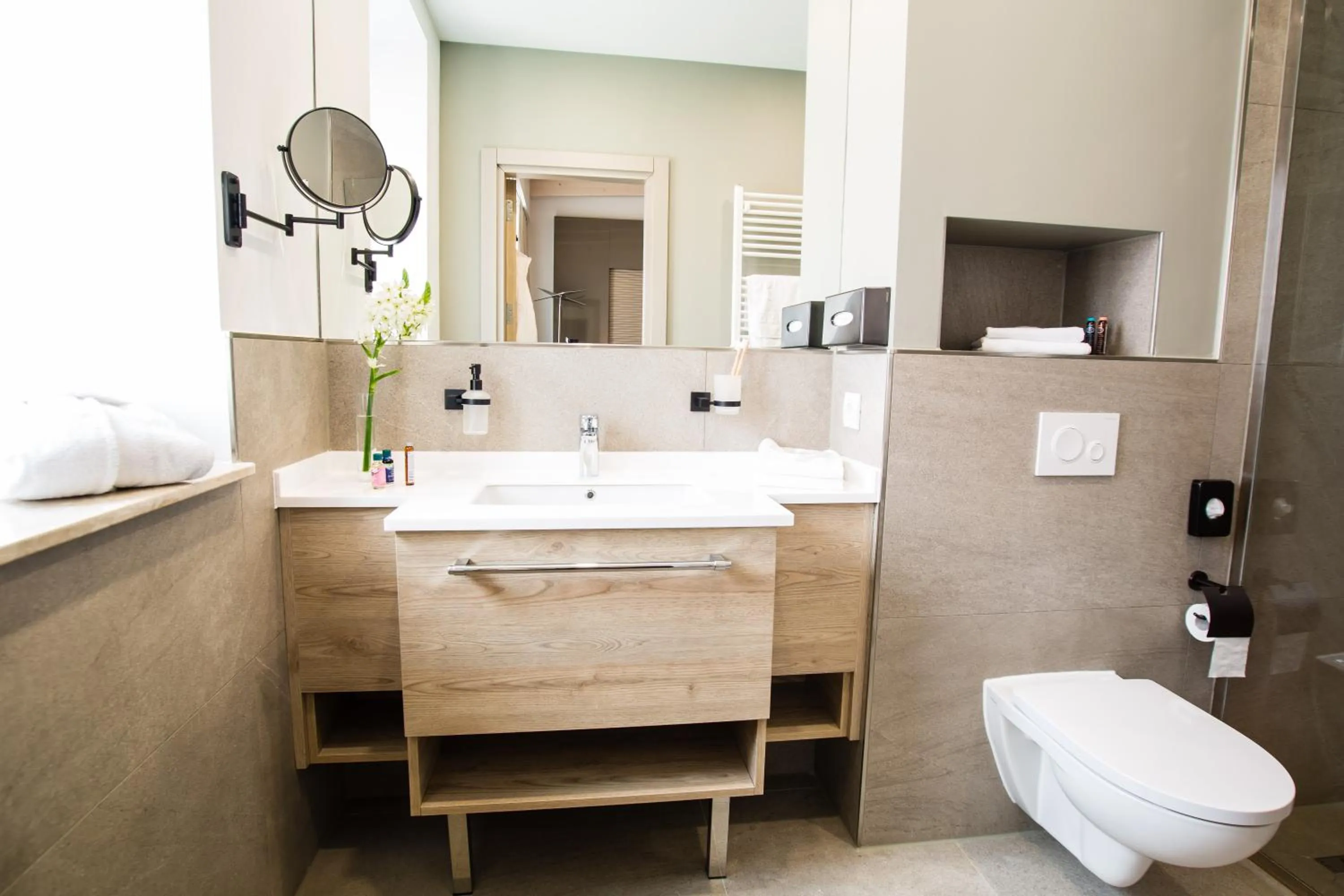 Shower in Hotel Atlas Leipzig